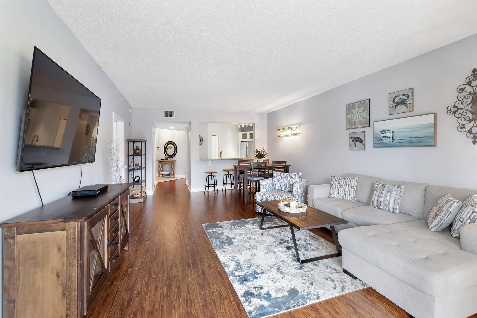 800 Uno Lago Drive, #204, Juno Beach, FL 33408 Living Room 2