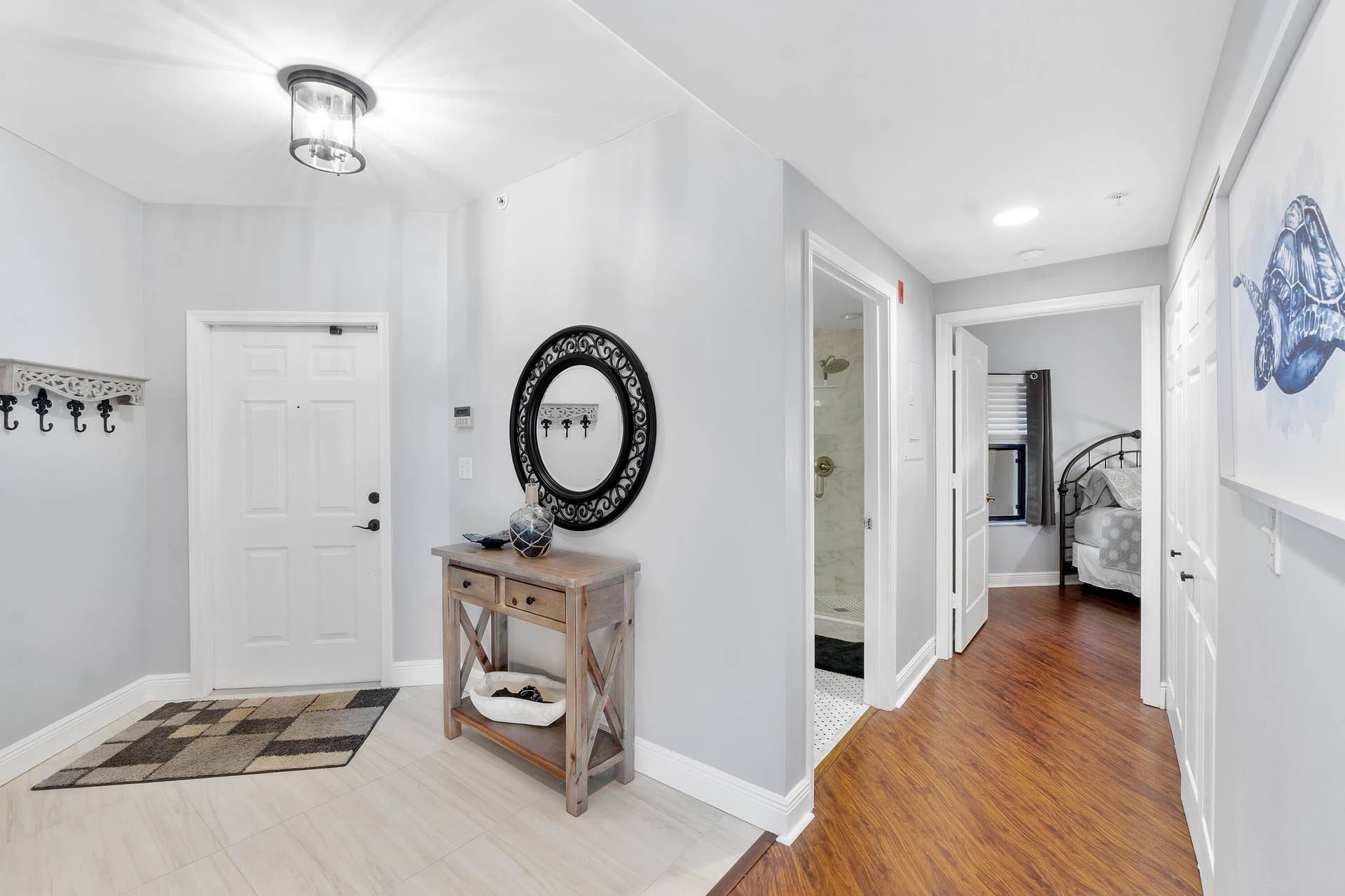 800 Uno Lago Drive, #204, Juno Beach, FL 33408 Interior Entrance Hallway