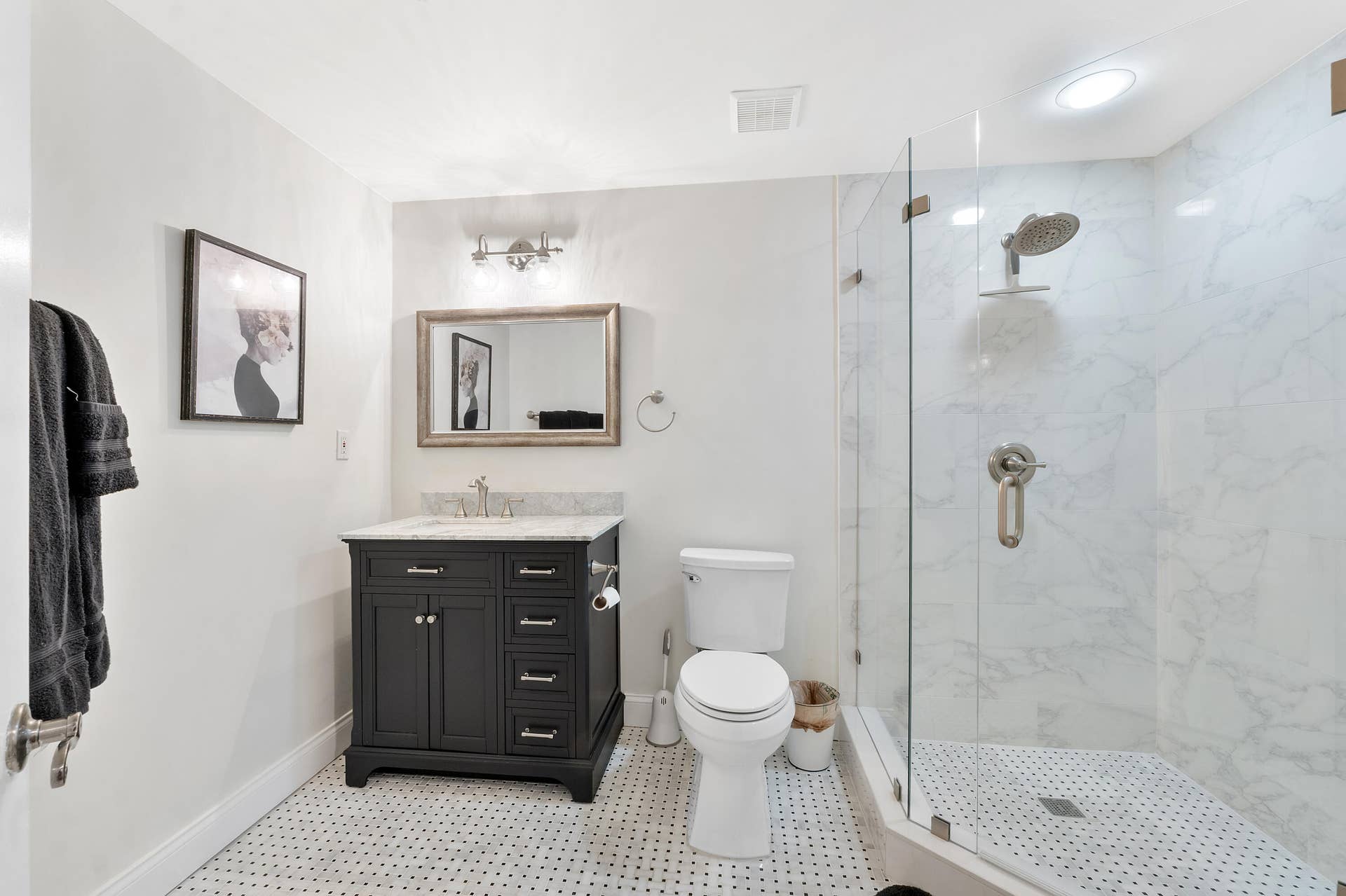 800 Uno Lago Drive, #204, Juno Beach, FL 33408 Second Bath
