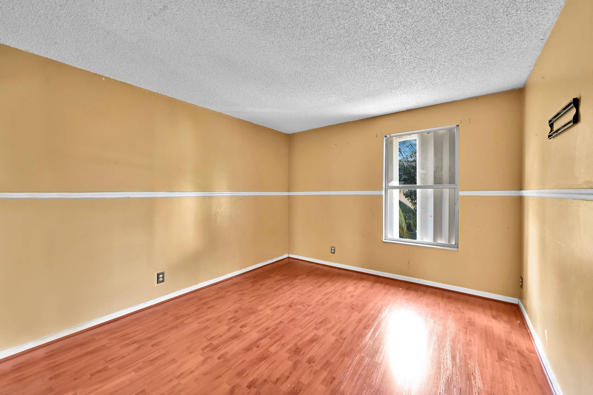 12152 NW 36th Place, Sunrise, FL 33323 12152 NW 36th Place Sunrise 00031