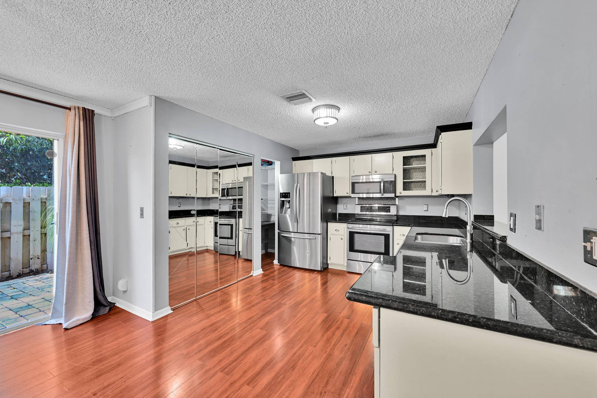 12152 NW 36th Place, Sunrise, FL 33323 12152 NW 36th Place Sunrise 00023