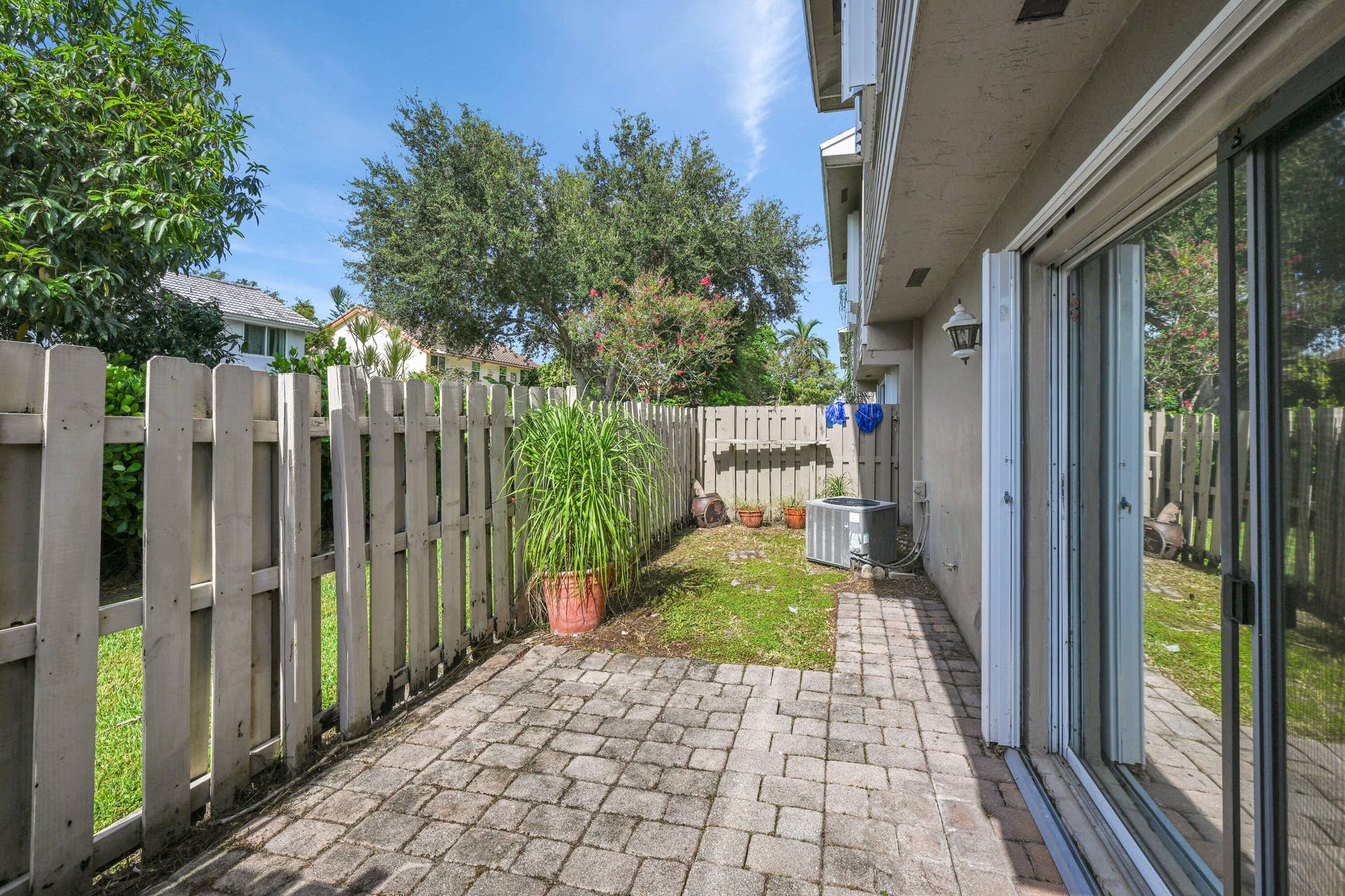 12152 NW 36th Place, Sunrise, FL 33323 12152 NW 36th Place Sunrise 00009