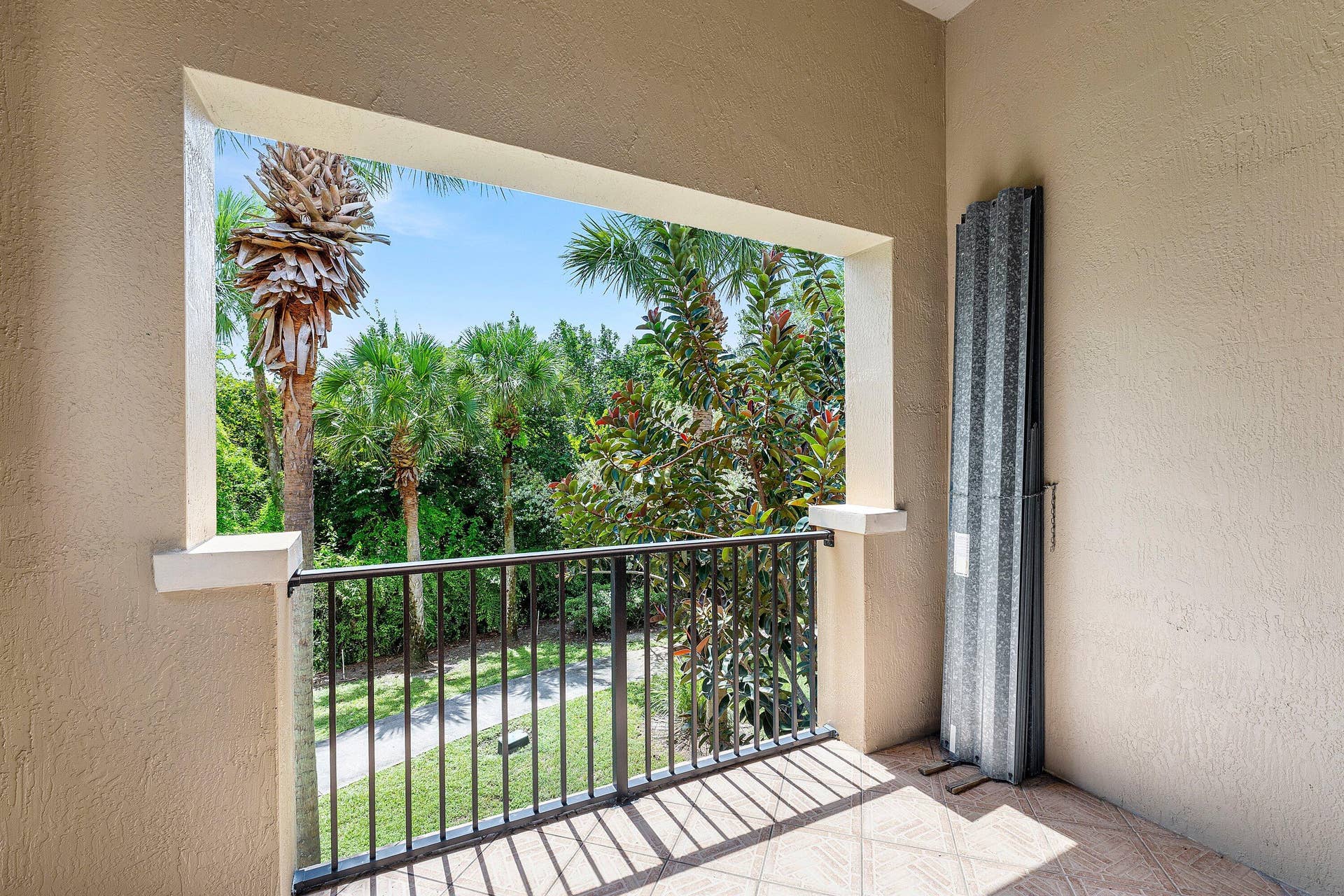2896 Hidden Hills Road, #1002, West Palm Beach, West Palm Beach, FL 33411 030-2896HiddenHillsRoad-1002-WestPalmBea