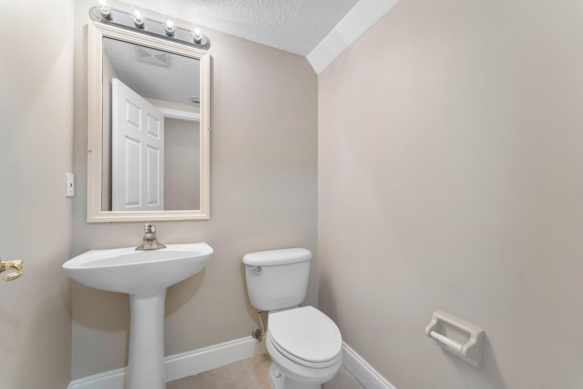 2896 Hidden Hills Road, #1002, West Palm Beach, West Palm Beach, FL 33411 019-2896HiddenHillsRoad-1002-WestPalmBea