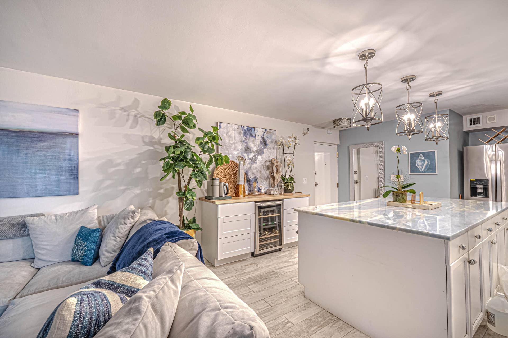 2800 N OCEAN Drive, #B-2D, Singer Island, Singer Island, FL 33404 Living Room - Angle 4