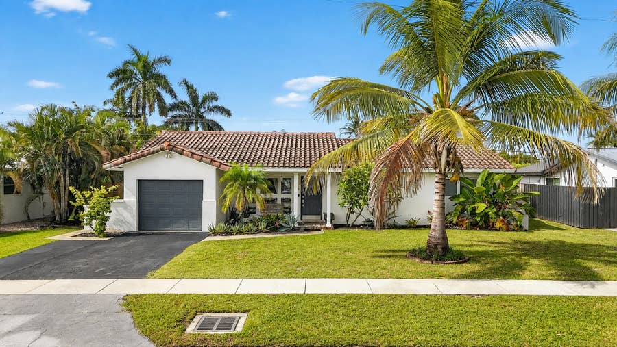 Property photo for 438 SW 9TH Avenue, Boca Raton, FL
