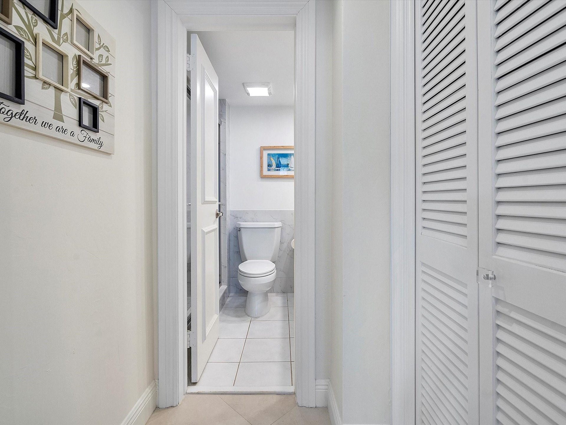 4010 Galt Ocean Drive, #1110, Fort Lauderdale, FL 33308 Entry Guest Bath
