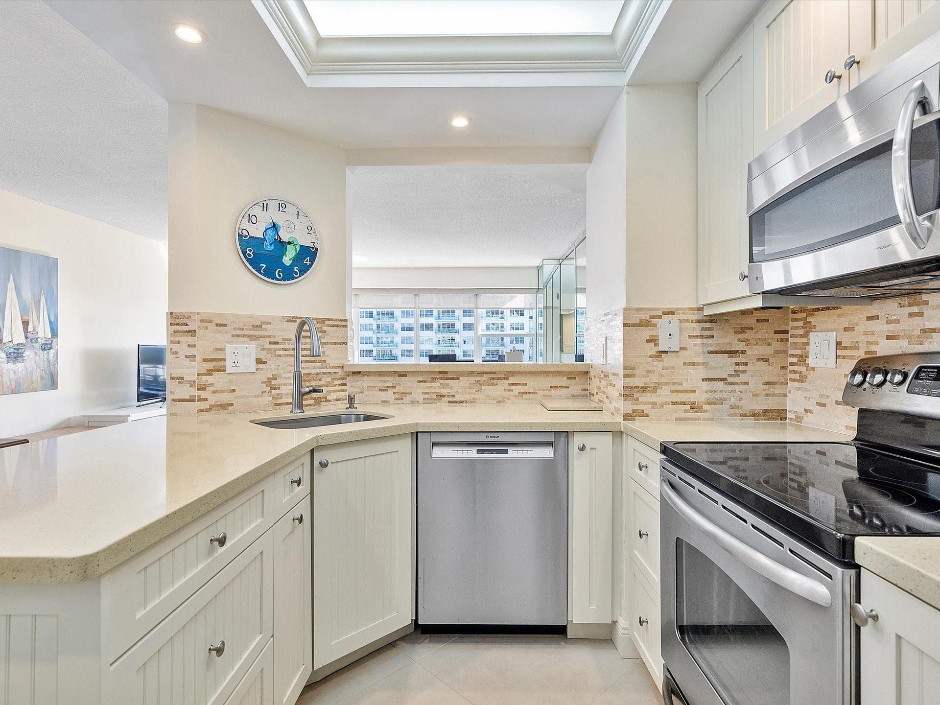 4010 Galt Ocean Drive, #1110, Fort Lauderdale, FL 33308 Kitchen