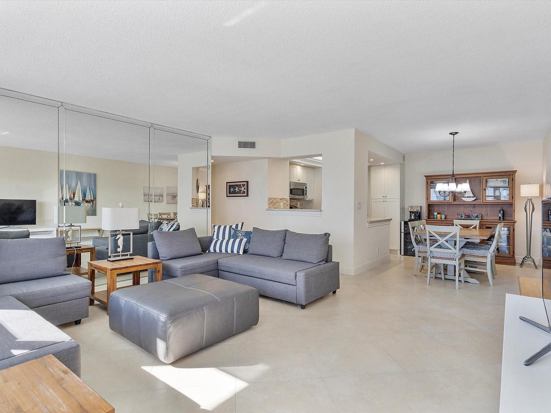 4010 Galt Ocean Drive, #1110, Fort Lauderdale, FL 33308 Living Room