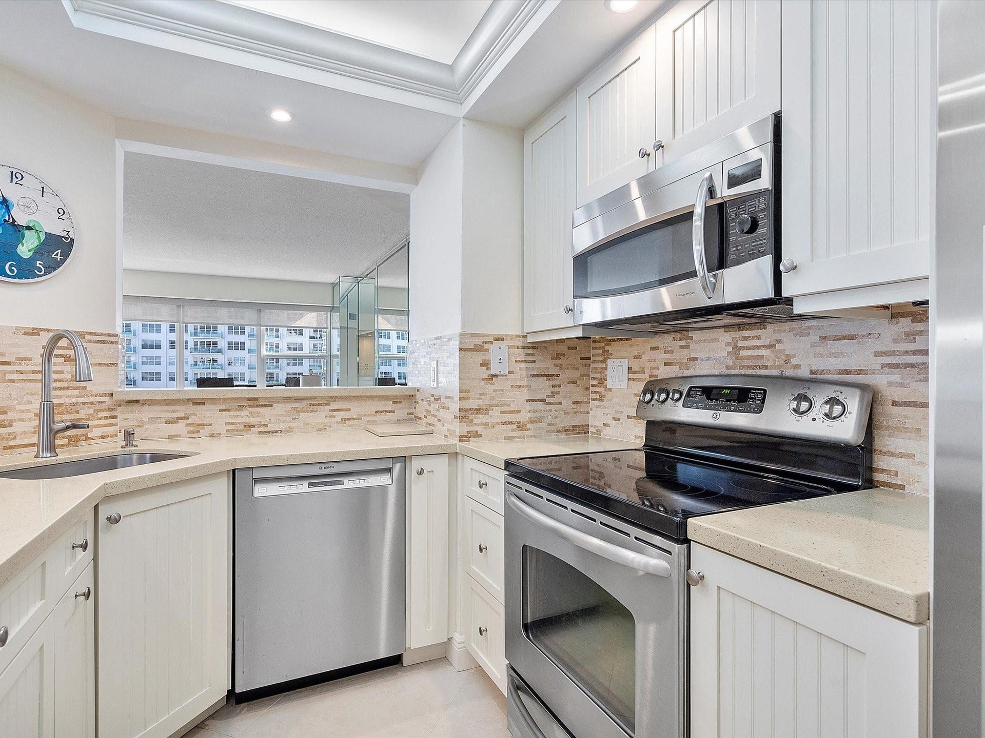 4010 Galt Ocean Drive, #1110, Fort Lauderdale, FL 33308 Kitchen