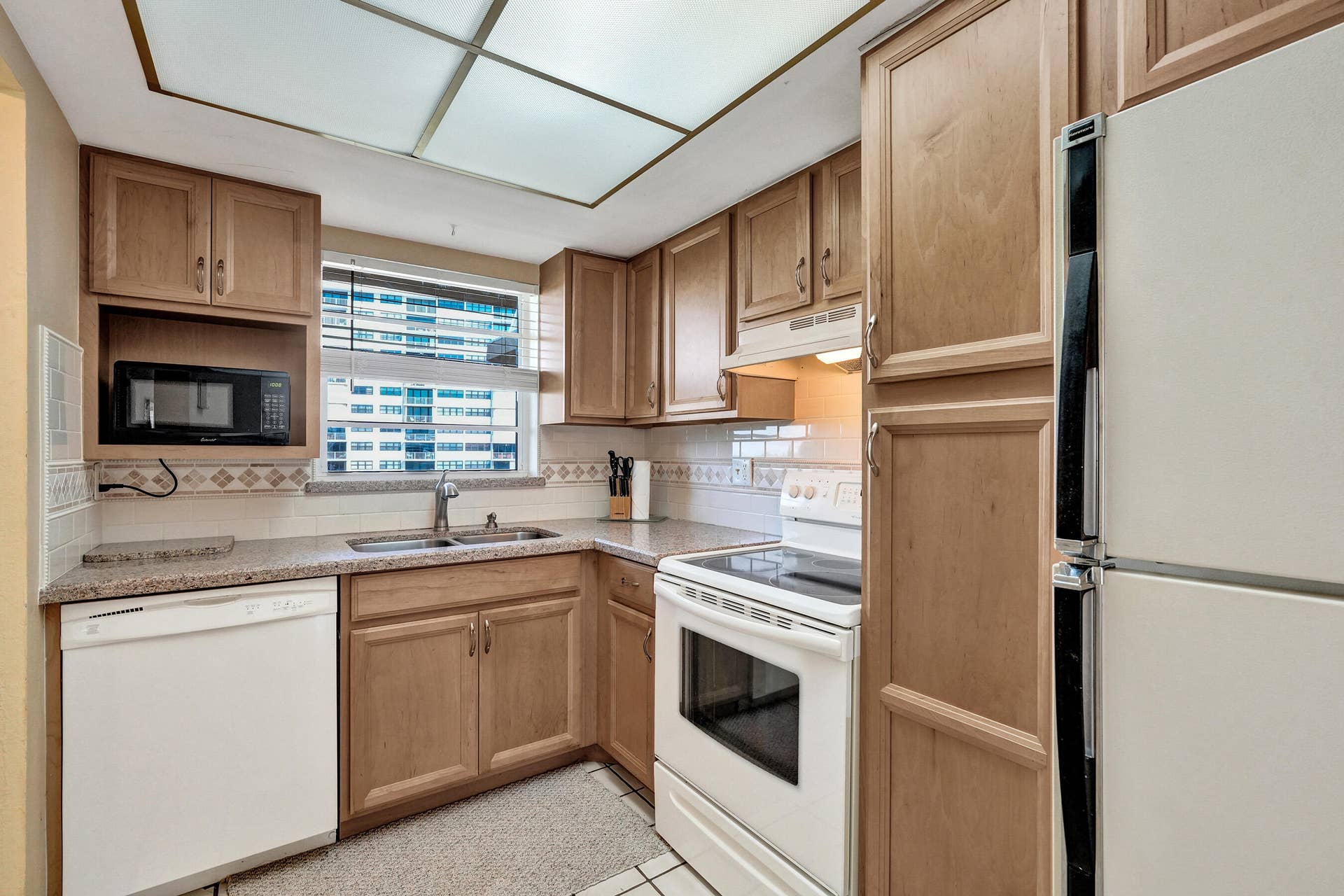 308 GOLFVIEW Road, #406, North Palm Beach, North Palm Beach, FL 33408 DSC02083