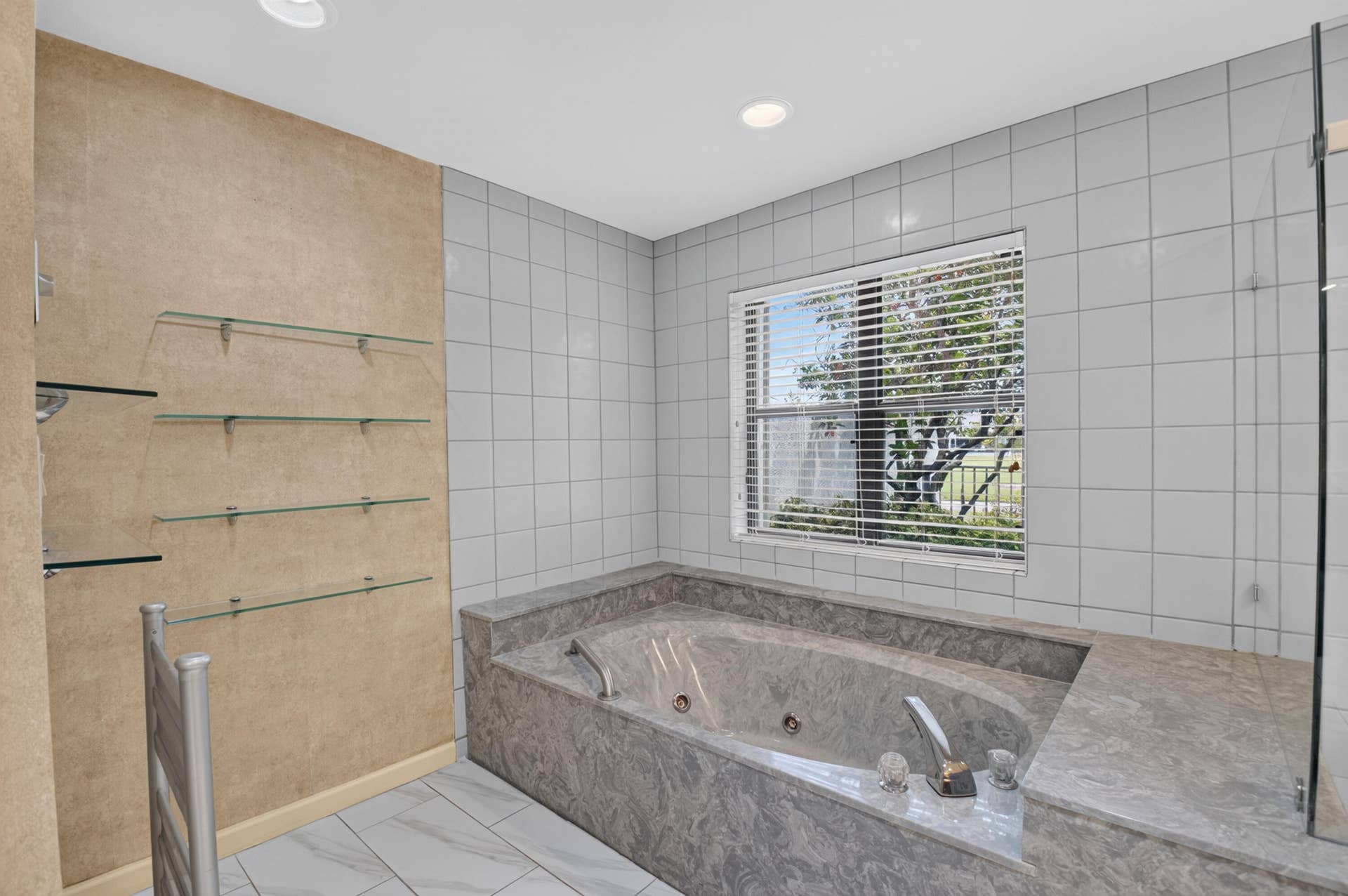 19380 Cedar Glen Drive, Boca Raton, FL 33434 PRIMARY BATHROOM