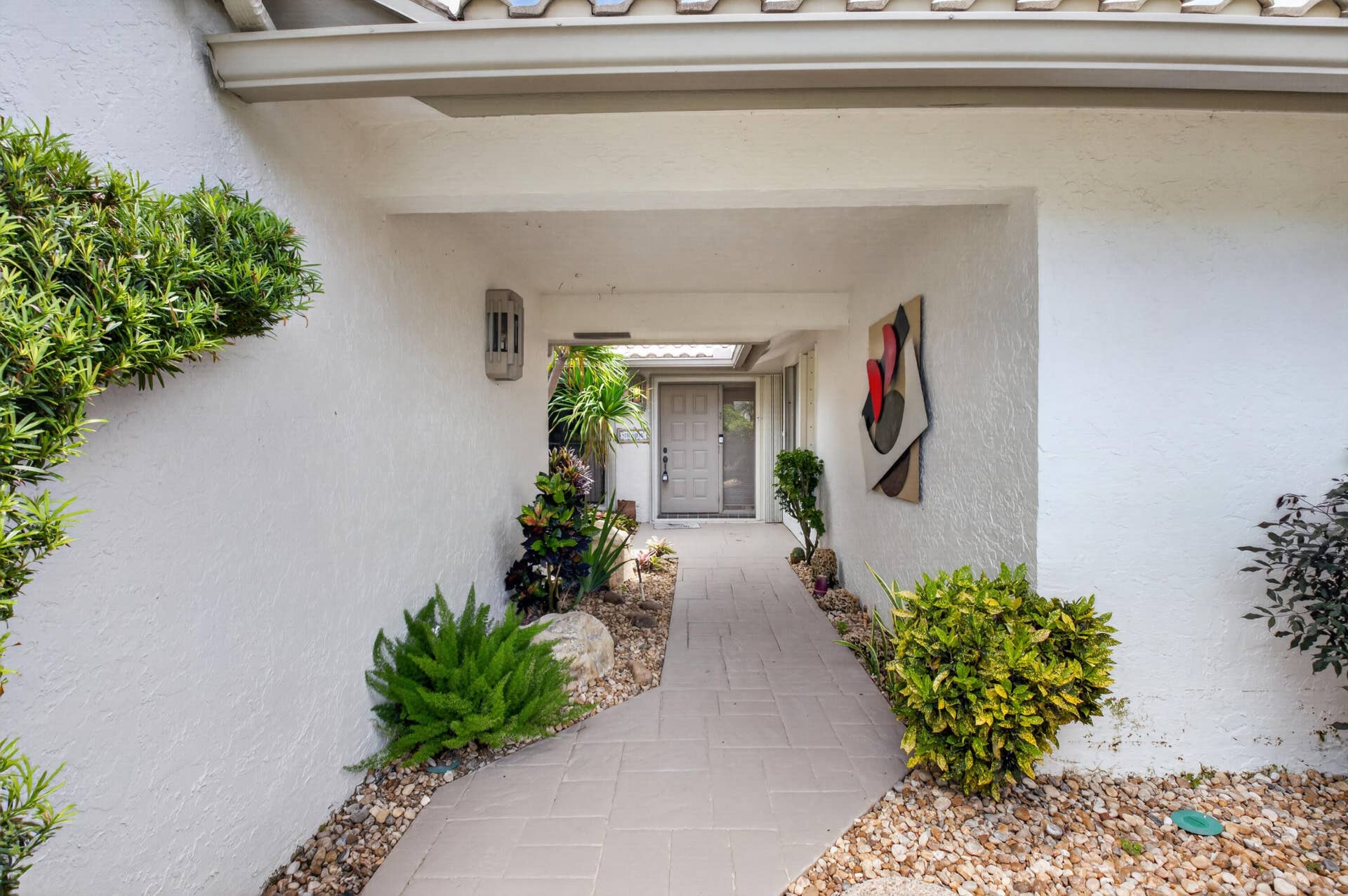 19380 Cedar Glen Drive, Boca Raton, FL 33434 WALKWAY