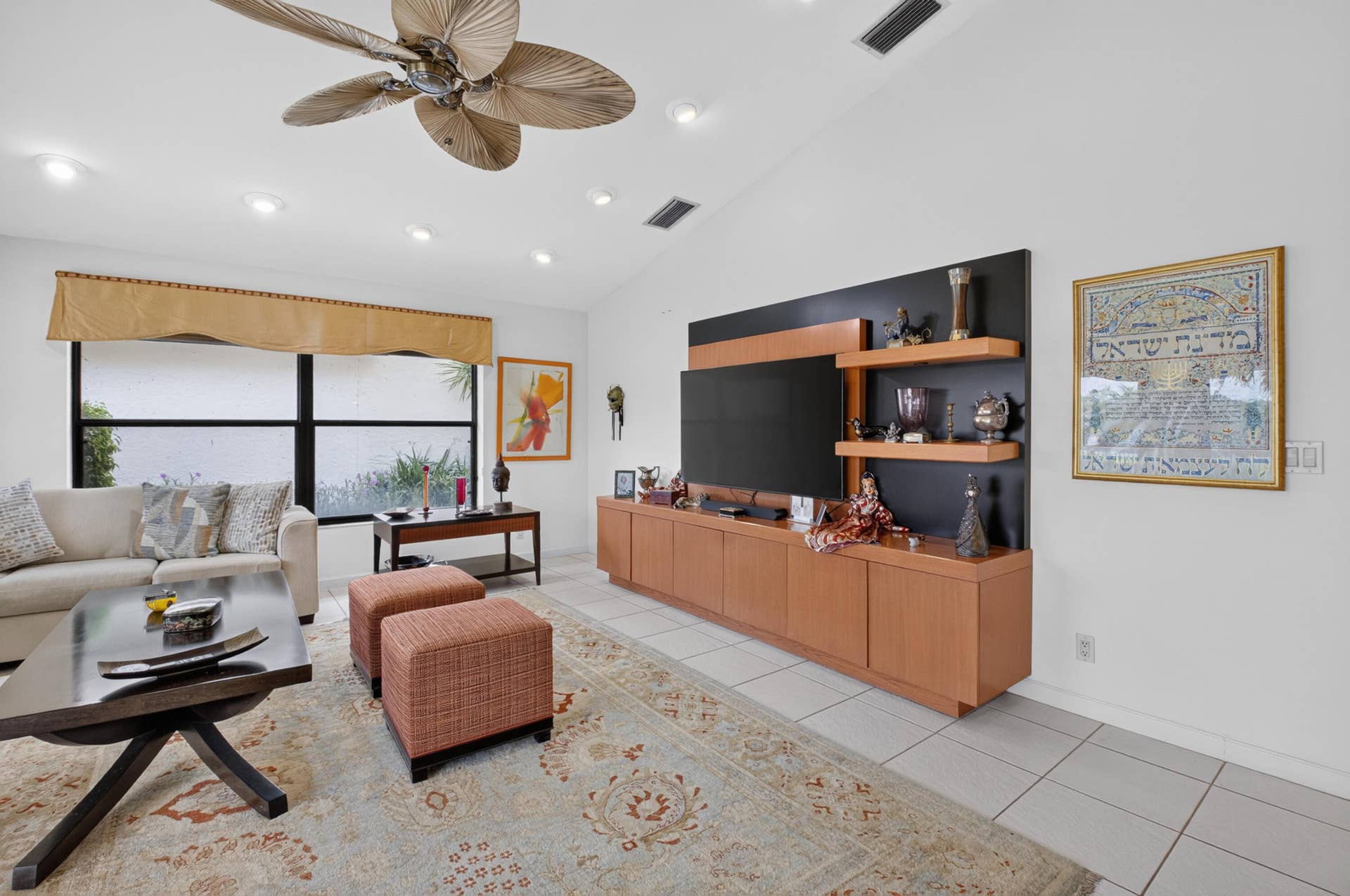 19380 Cedar Glen Drive, Boca Raton, FL 33434 LIVING ROOM