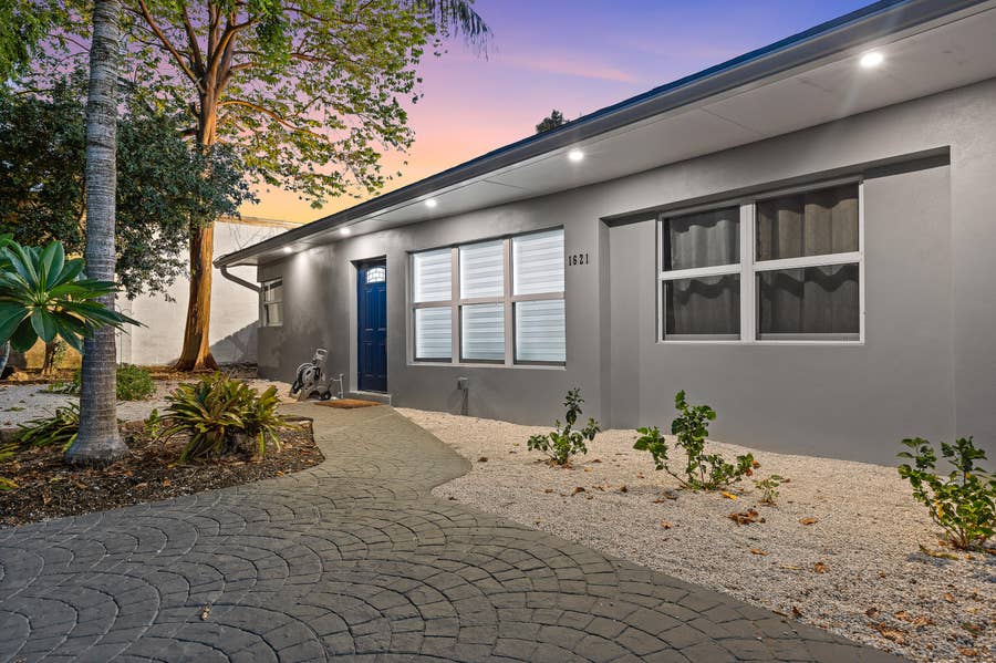 Property photo for 1621 NE 1ST Avenue, Pompano Beach, FL