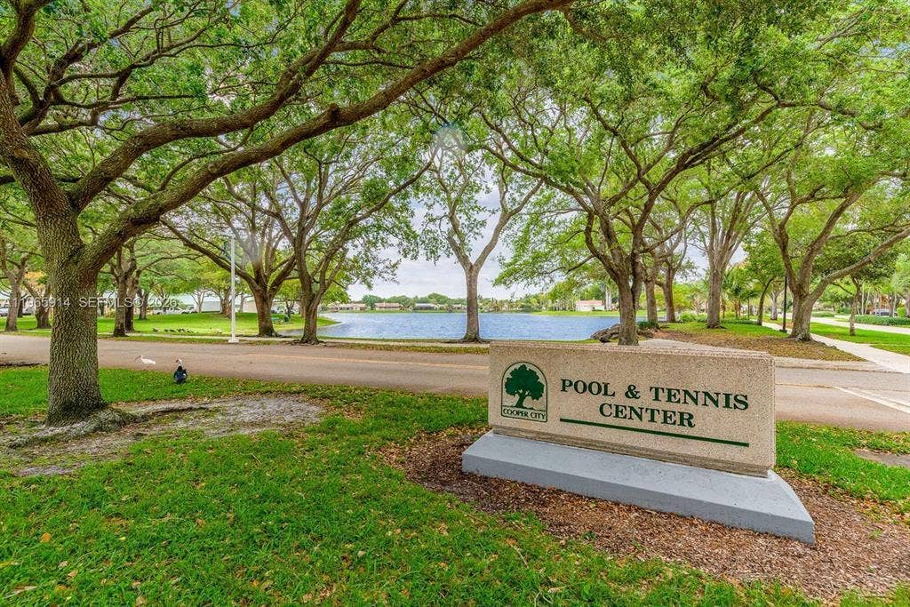 6 CHESTNUT Circle, Cooper City, Cooper City, FL 33026 Rec area
