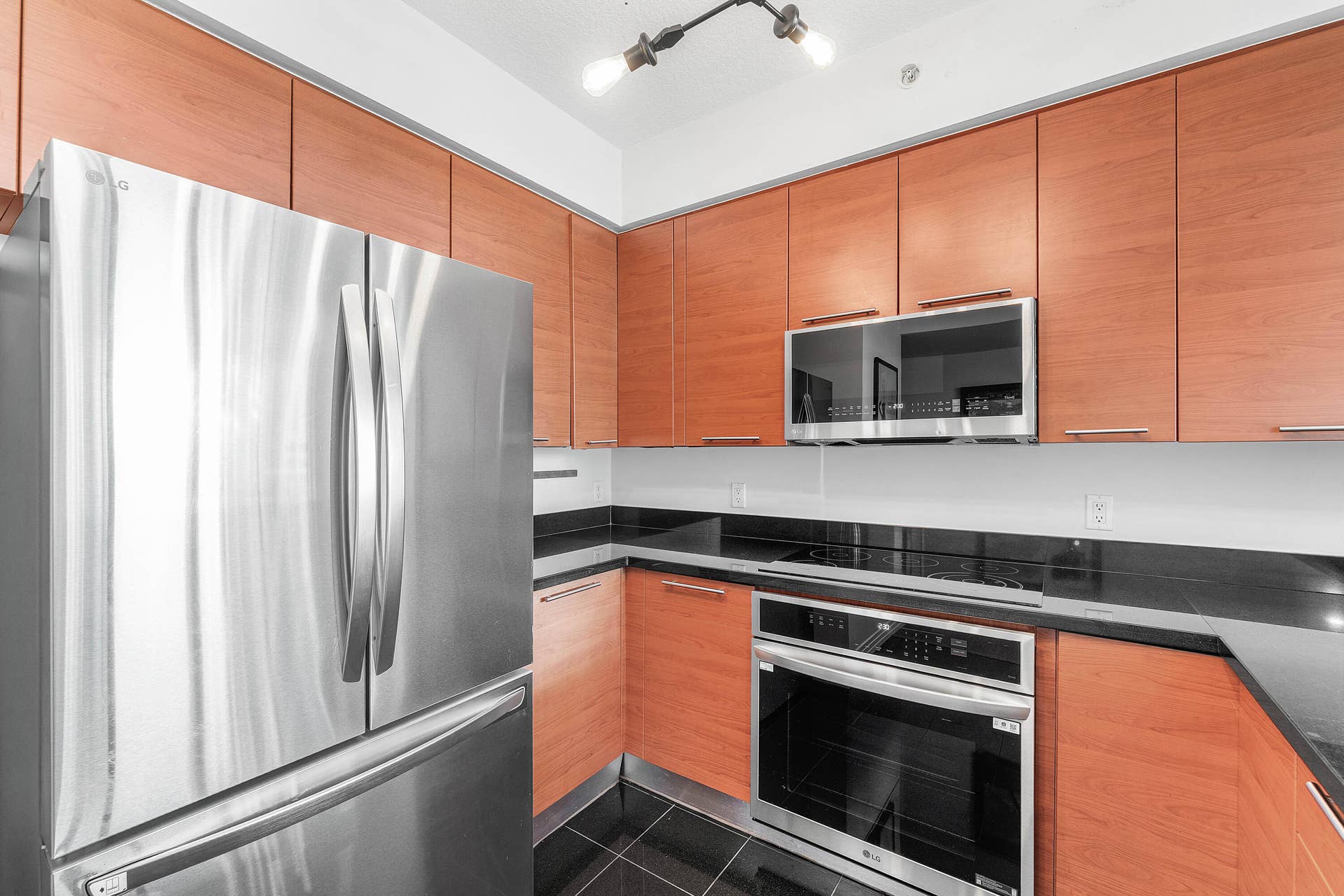350 SE 2nd Street, #1730, Fort Lauderdale, FL 33301 006-350Southeast2ndStreet-1730-FortLaude