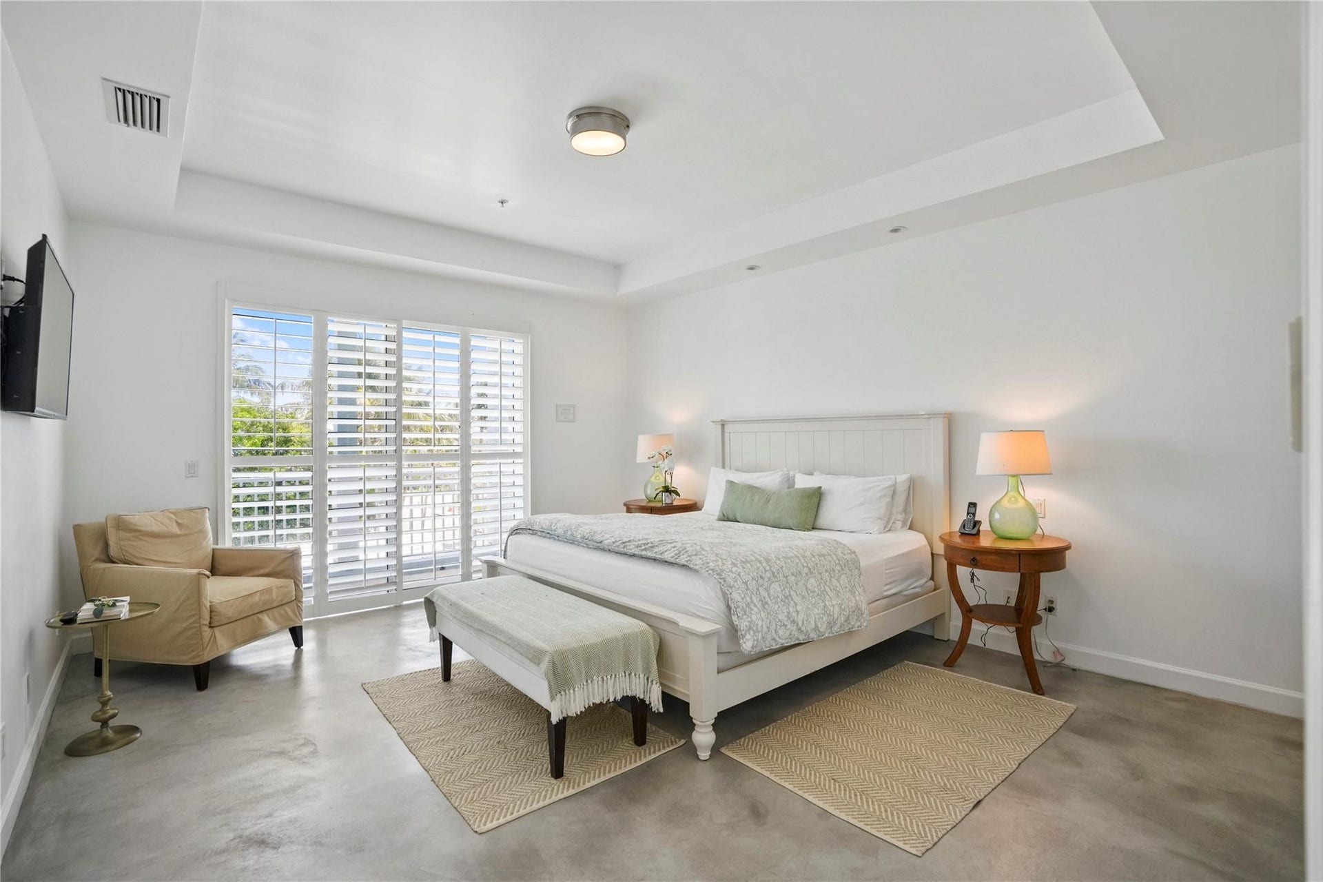 347 Oak Street, #B1, Hollywood, FL 33019 Main Bedroom