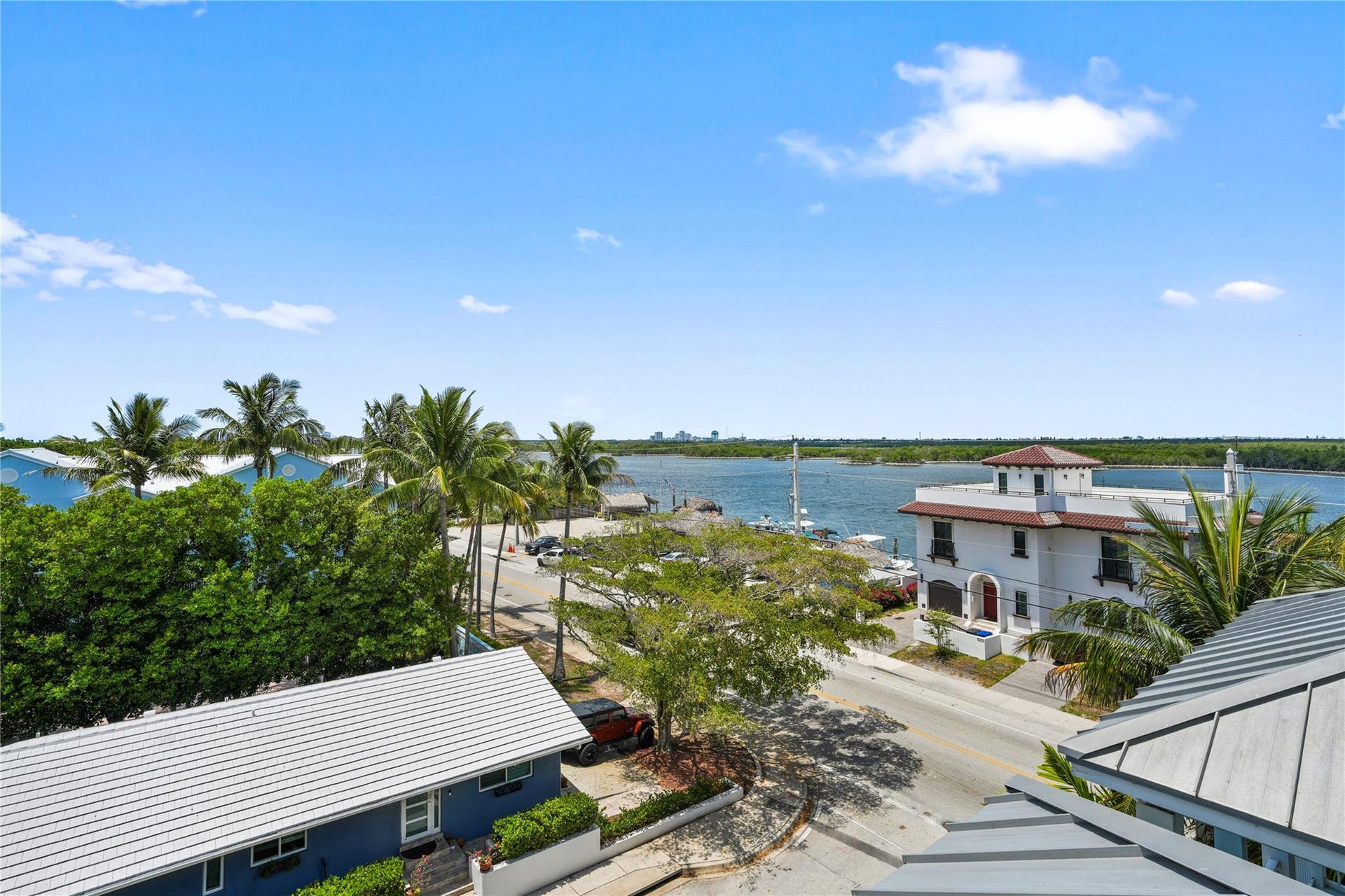 347 Oak Street, #B1, Hollywood, FL 33019 View