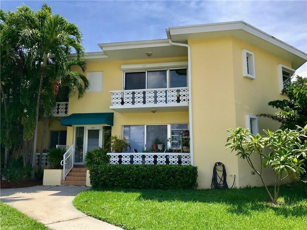 9271 W BAY HARBOR Drive, #11, Bay Harbor Islands, FL 33154 Photo 6