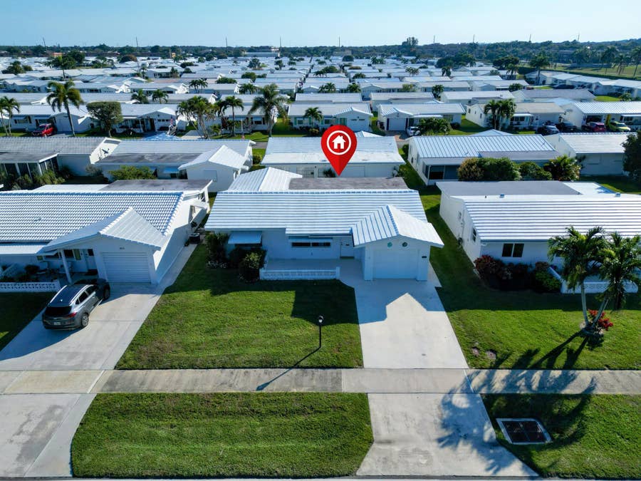 Property photo for 2016 SW Golf Lane SW, Boynton Beach, FL