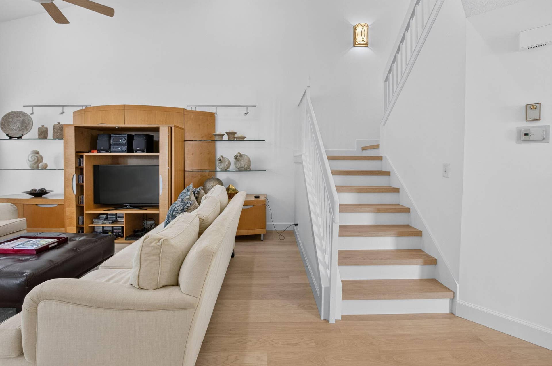 5576 Fox Hollow Drive, Boca Raton, FL 33486 STAIRCASE TO SECOND FLOOR