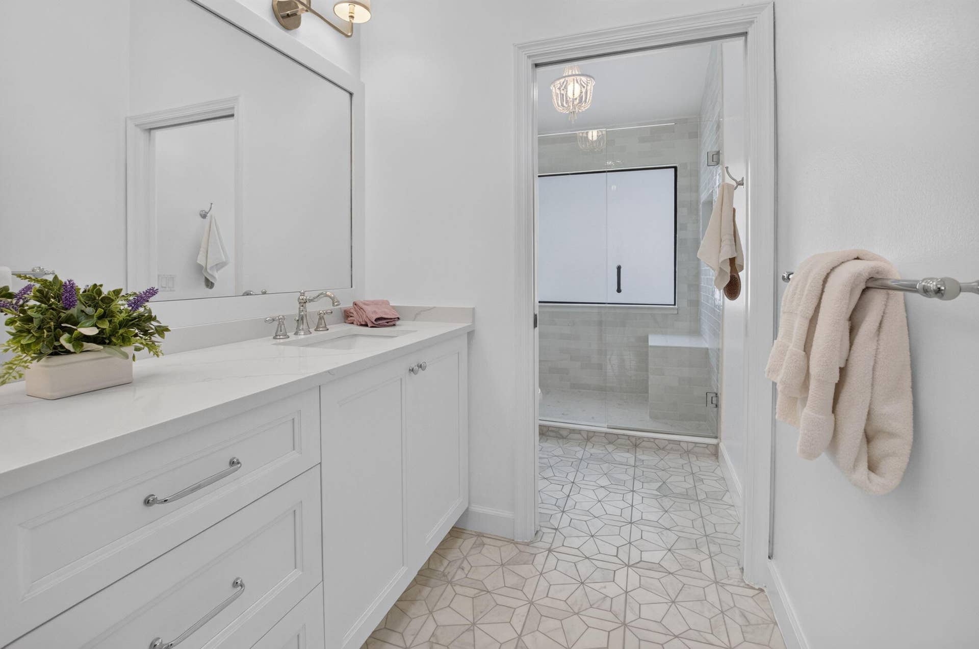 5576 Fox Hollow Drive, Boca Raton, FL 33486 DUAL SINK QUARTZ TOP VANITY