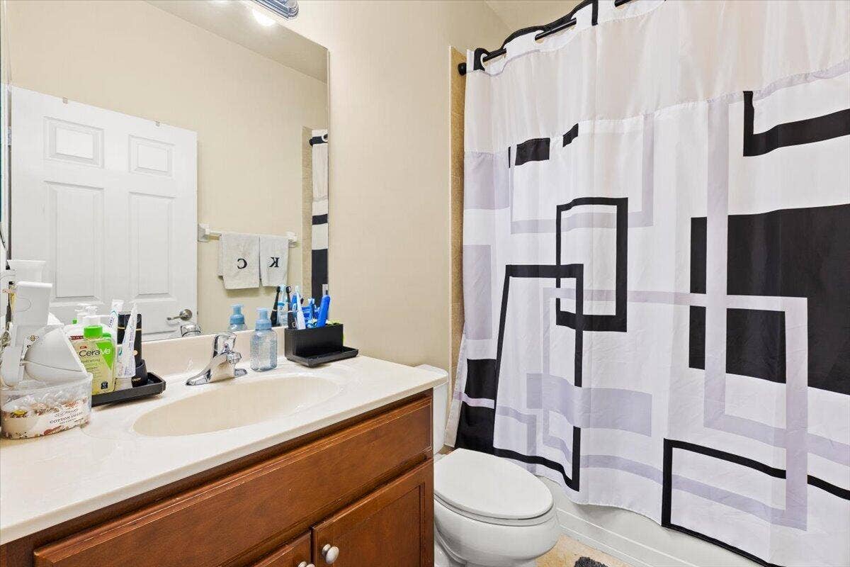 130 EMERALD CREEK Terrace, Plantation, FL 33325 Full bath 2