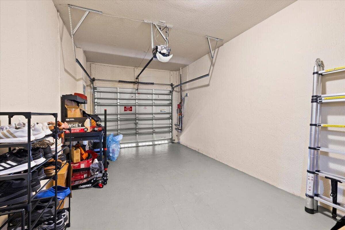 130 EMERALD CREEK Terrace, Plantation, FL 33325 Garage