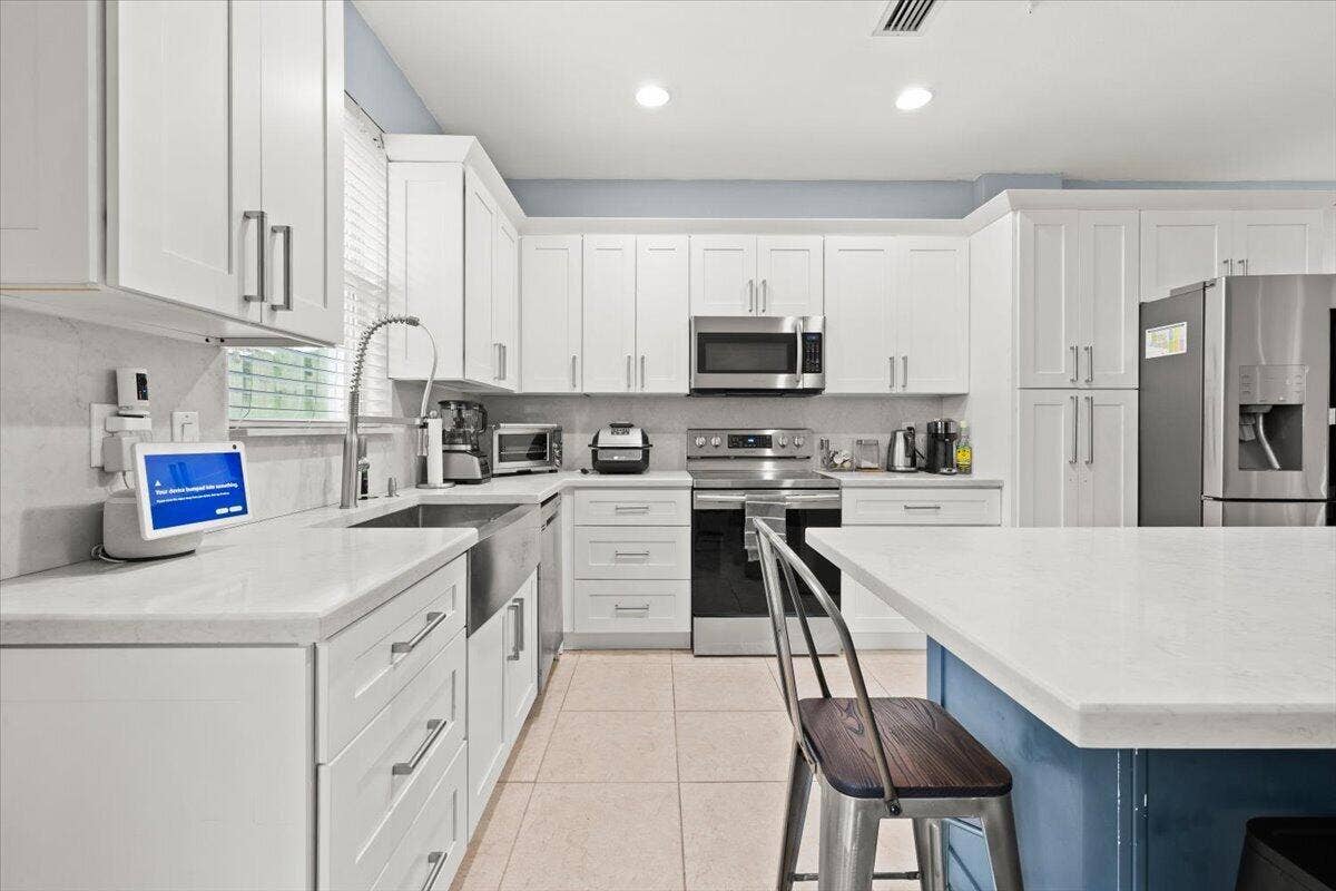 130 EMERALD CREEK Terrace, Plantation, FL 33325 Kitchen 2