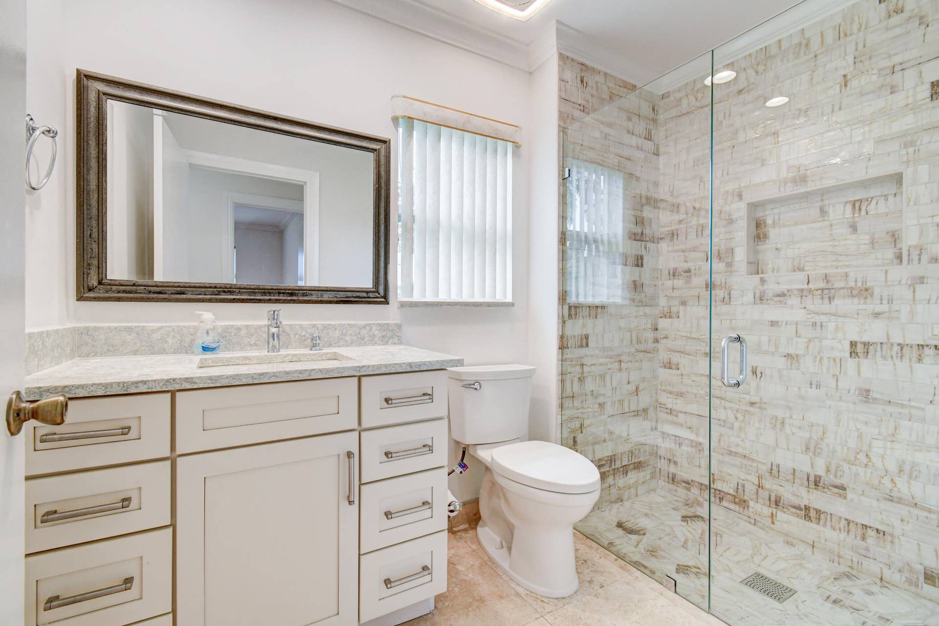 15021 Jackson Road, Delray Beach, Delray Beach, FL 33484 Guest Bath
