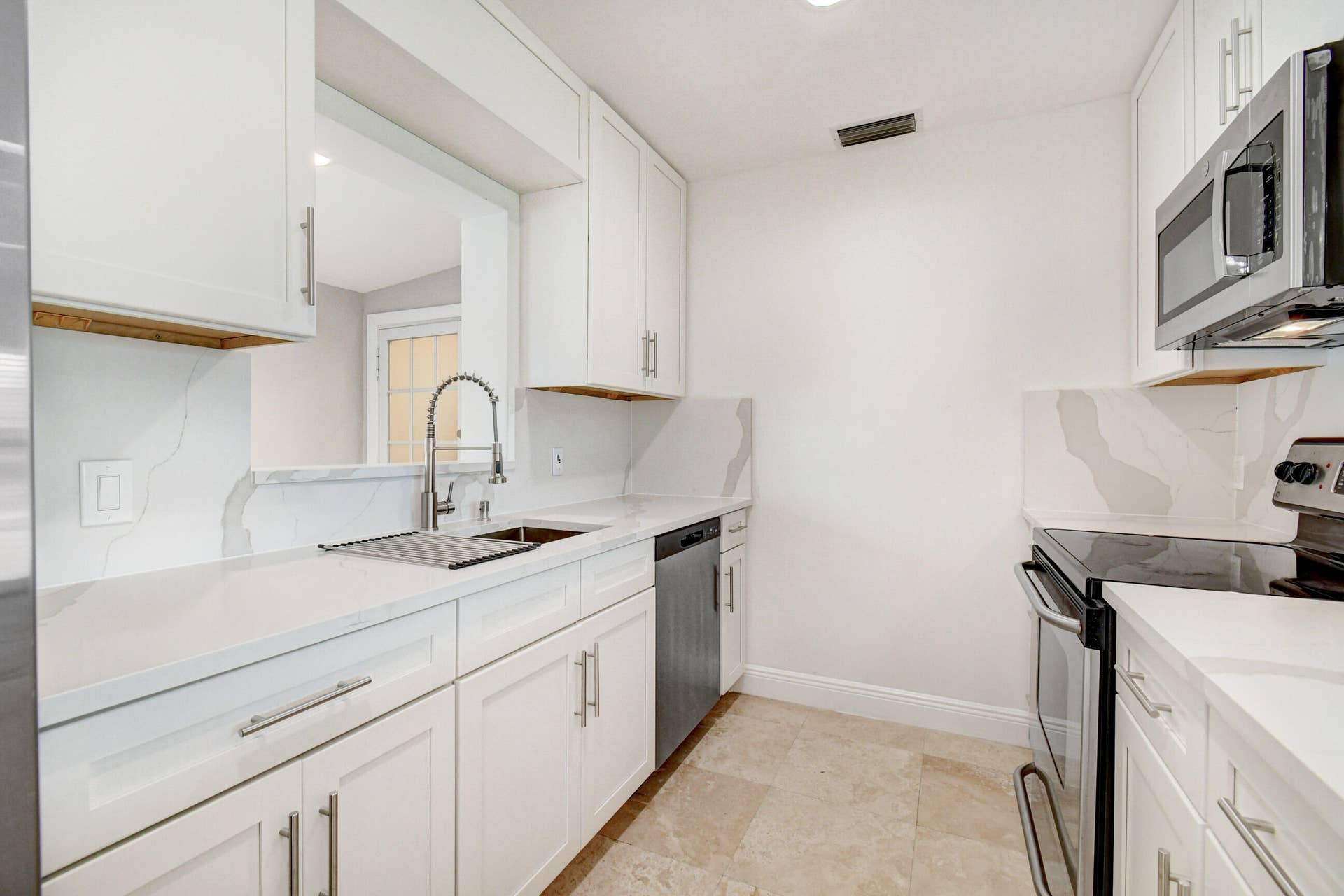 15021 Jackson Road, Delray Beach, Delray Beach, FL 33484 Kitchen
