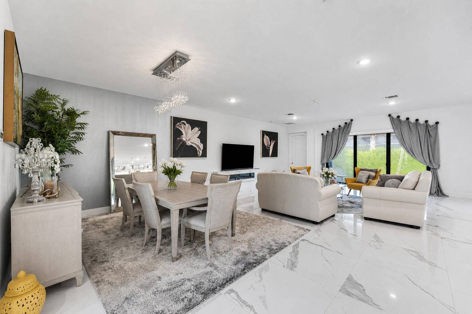 #9  Dining + Living  Open dining a