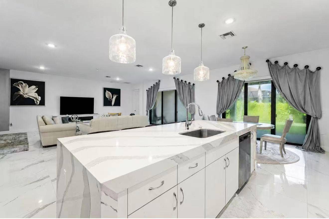 #11  Kitchen Island  Expansive isl