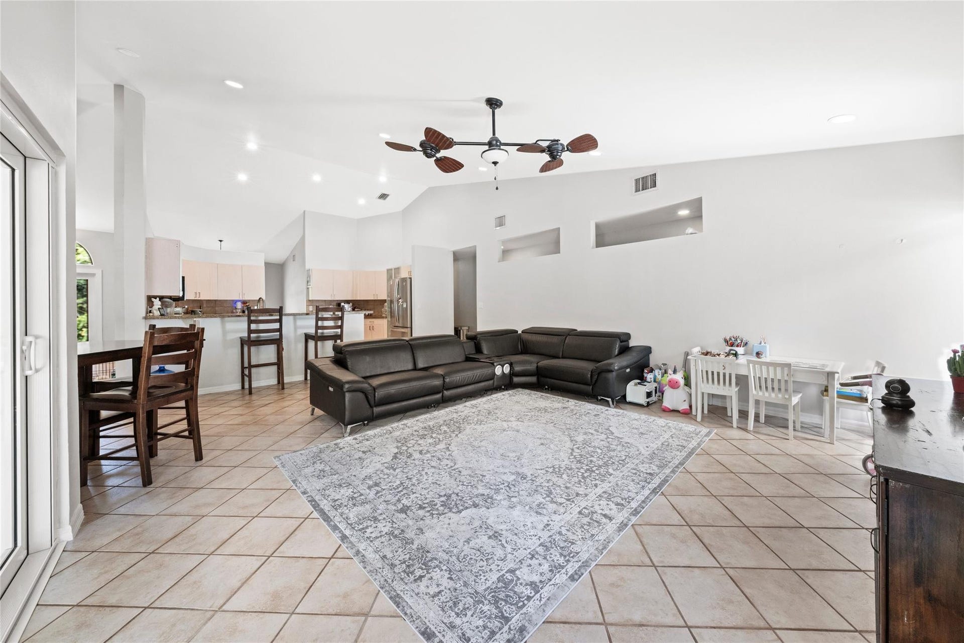 14463 SW 16TH Court, Davie, Davie, FL 33325 Photo 11