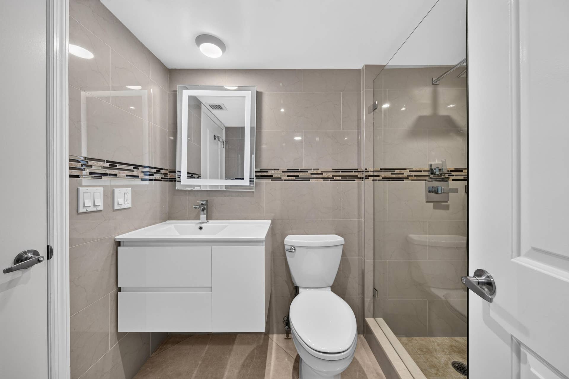 4020 GALT OCEAN Drive, #1402, Fort Lauderdale, Fort Lauderdale, FL 33308 shade-8