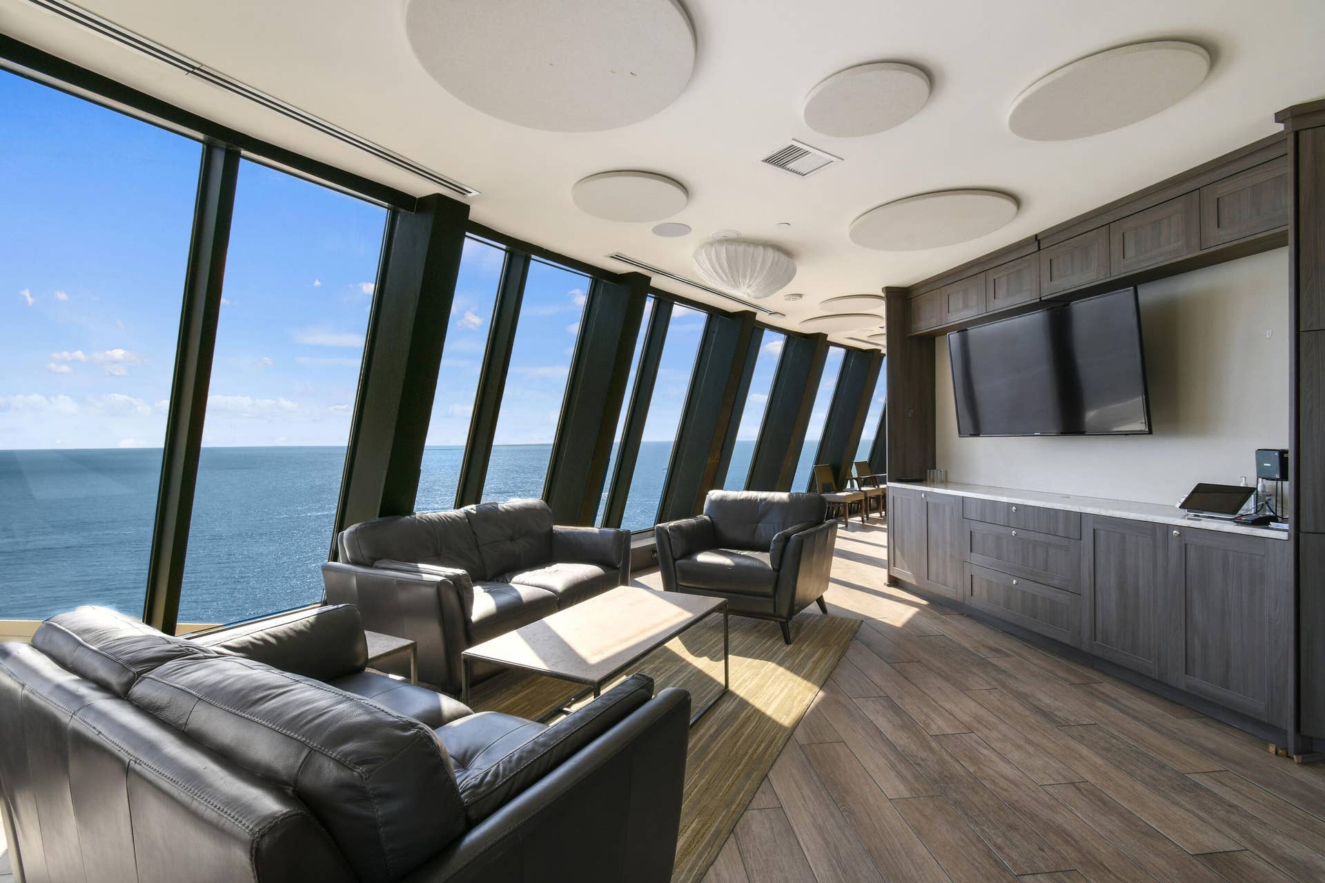 3000 N OCEAN Drive, #8A, Singer Island, FL 33404 Residents Private Lounge Area