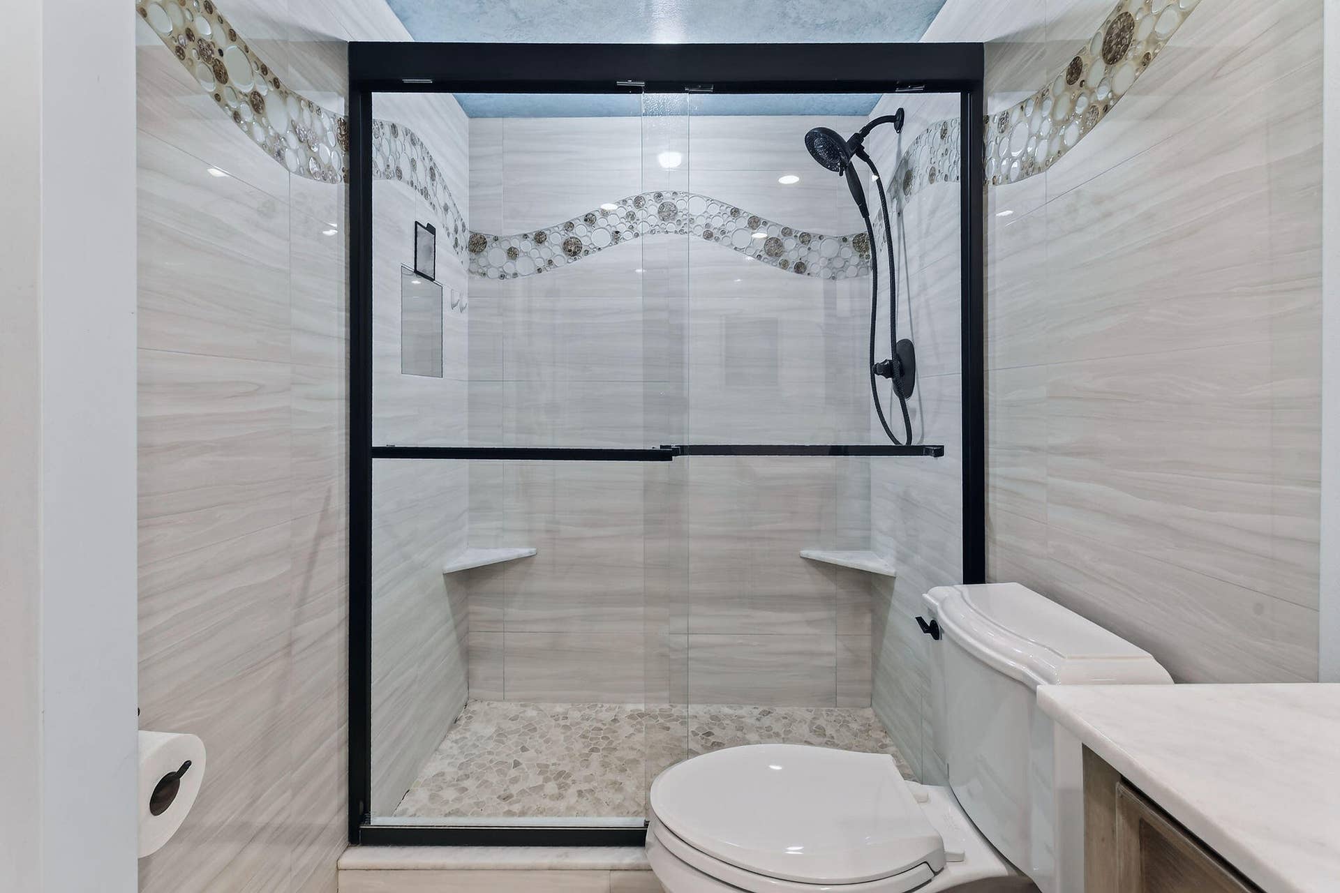 3000 N OCEAN Drive, #8A, Singer Island, FL 33404 Primary Ensuite Bathroom