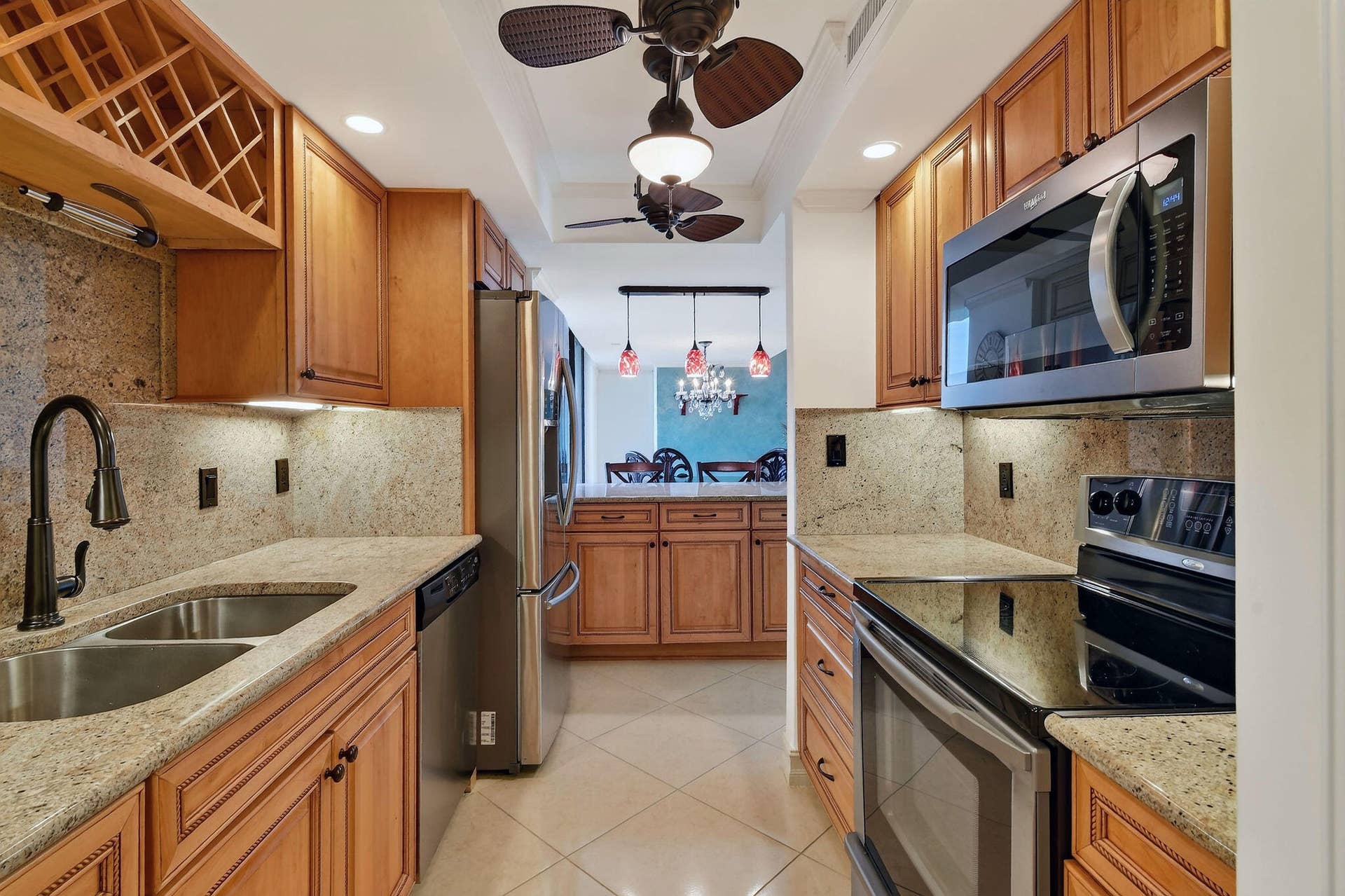 3000 N OCEAN Drive, #8A, Singer Island, FL 33404 Kitchen