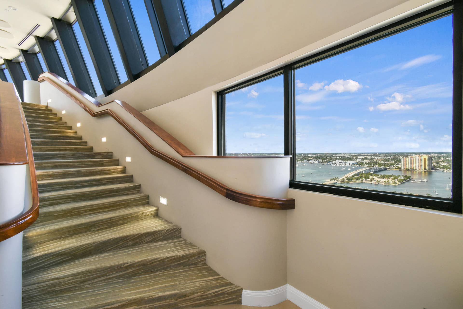 3000 N OCEAN Drive, #8A, Singer Island, FL 33404 Stairway to the Marquis