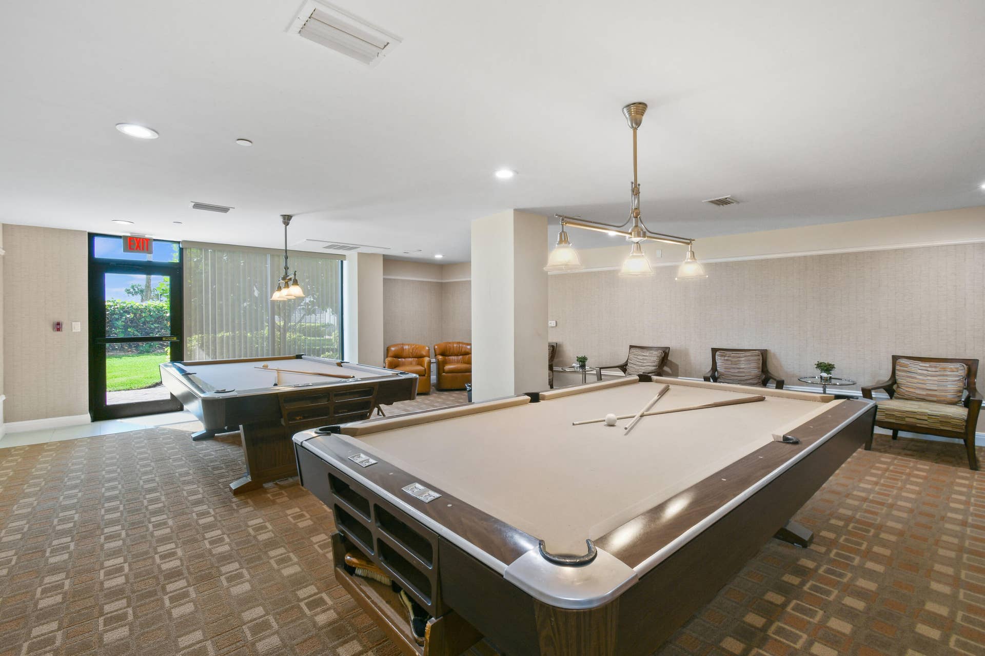 3000 N OCEAN Drive, #8A, Singer Island, FL 33404 Billards Room