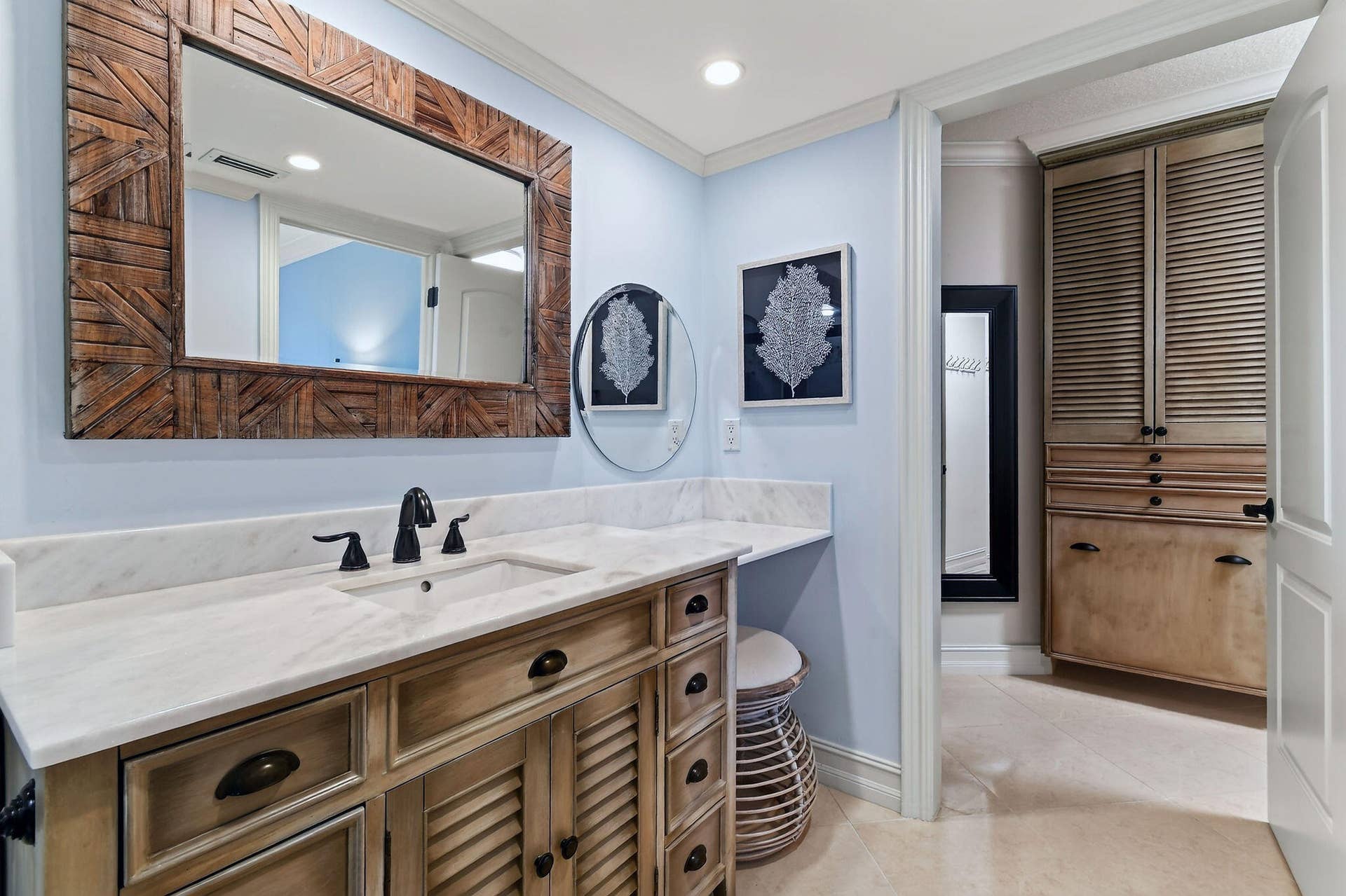 3000 N OCEAN Drive, #8A, Singer Island, FL 33404 Primary Ensuite Bathroom