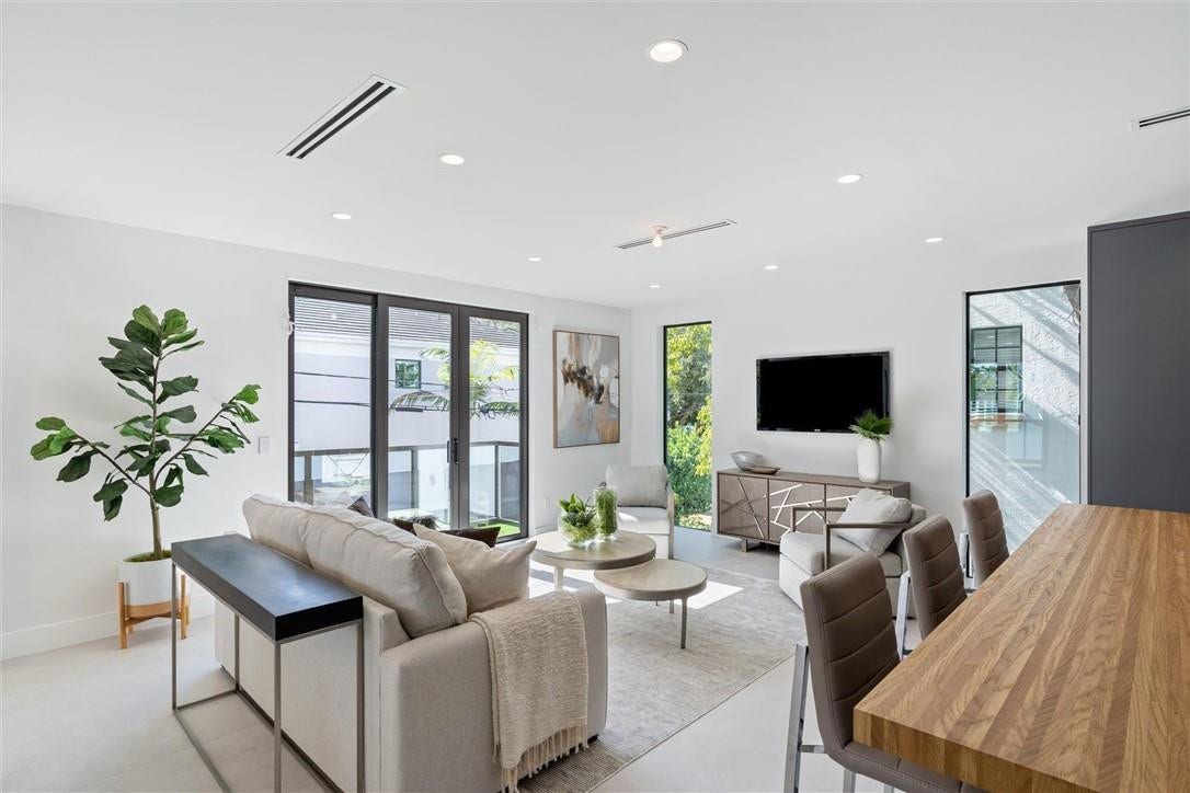 1310 SE 2ND Street, Fort Lauderdale, Fort Lauderdale, FL 33301 Photo 2