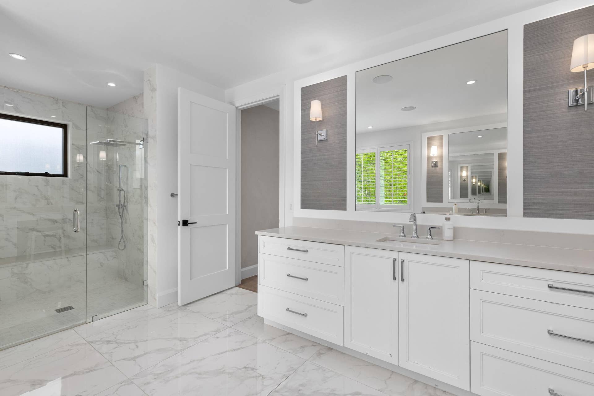 2400 NE 27th Avenue, Fort Lauderdale, FL 33305 Master Bath 4