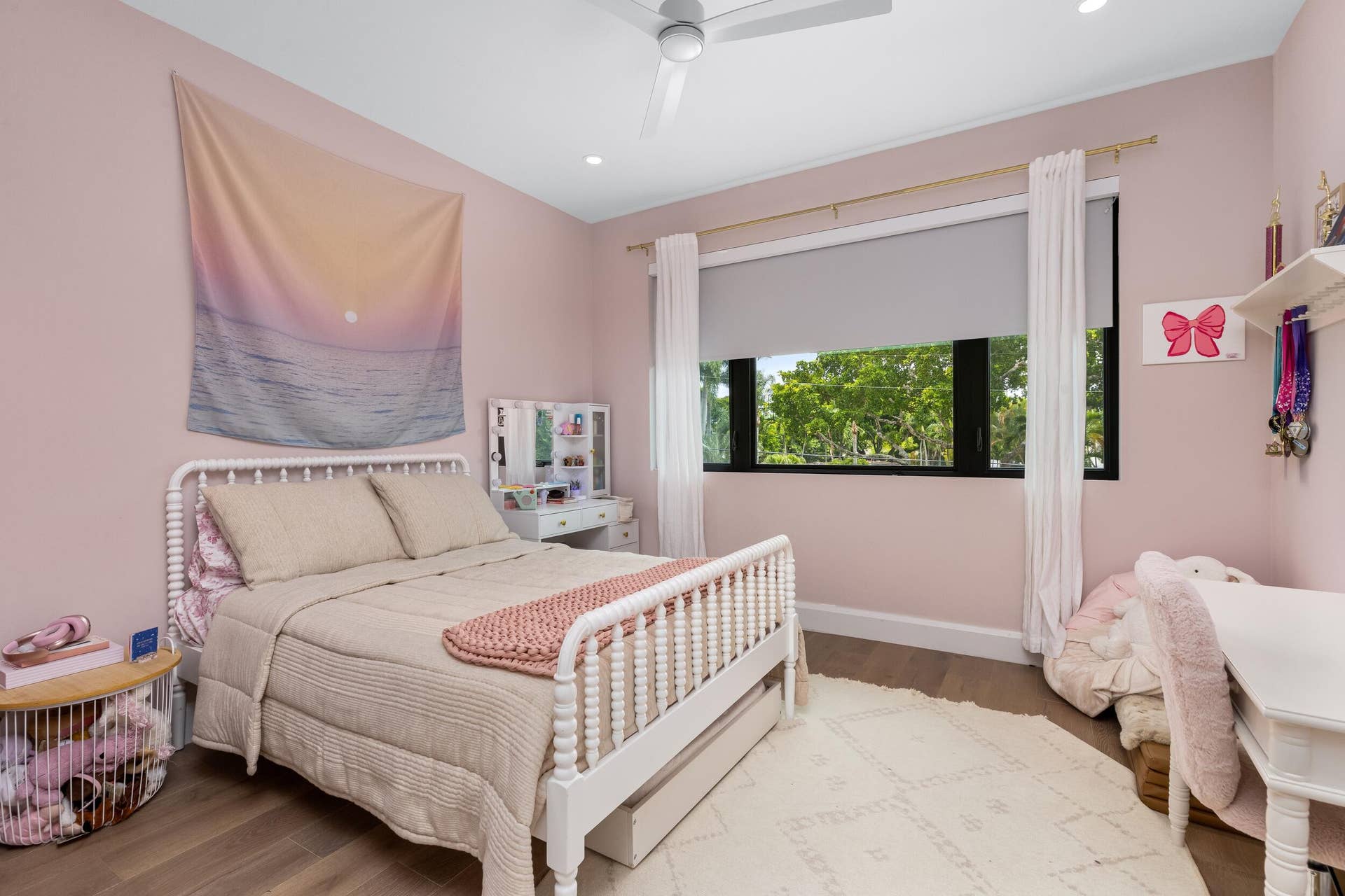 2400 NE 27th Avenue, Fort Lauderdale, FL 33305 Guest Bed 1