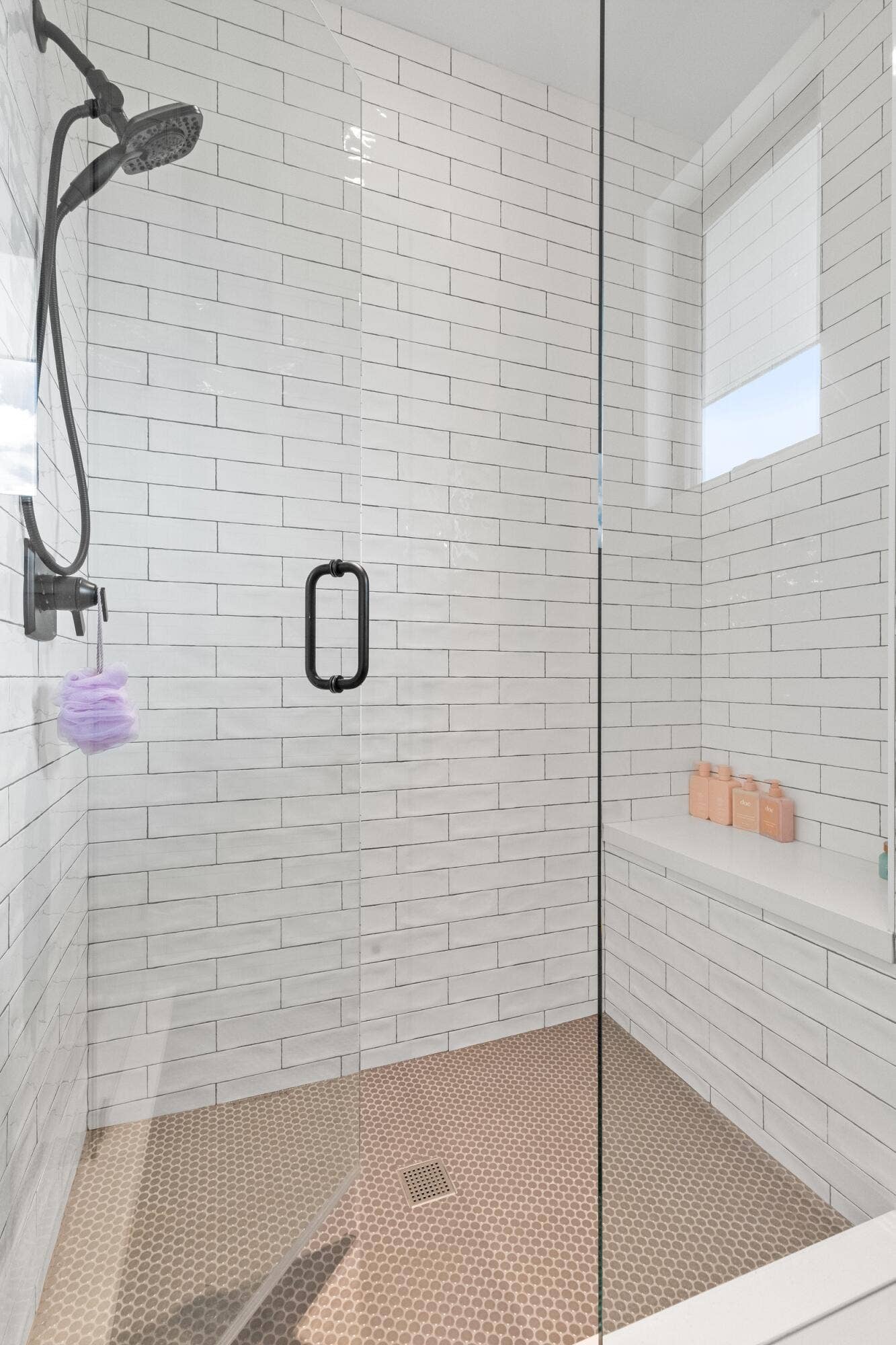 2400 NE 27th Avenue, Fort Lauderdale, FL 33305 Guest Bath 4
