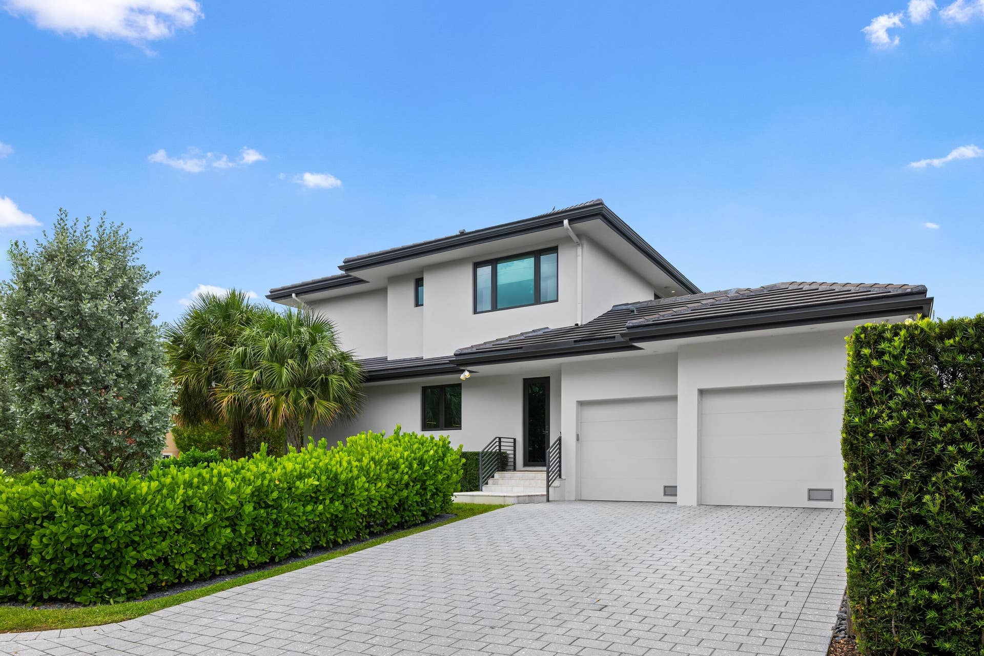 2400 NE 27th Avenue, Fort Lauderdale, FL 33305 Front Garage 1