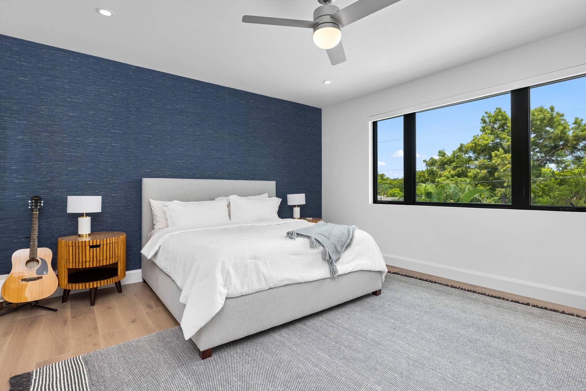 2400 NE 27th Avenue, Fort Lauderdale, FL 33305 Guest Bed 2