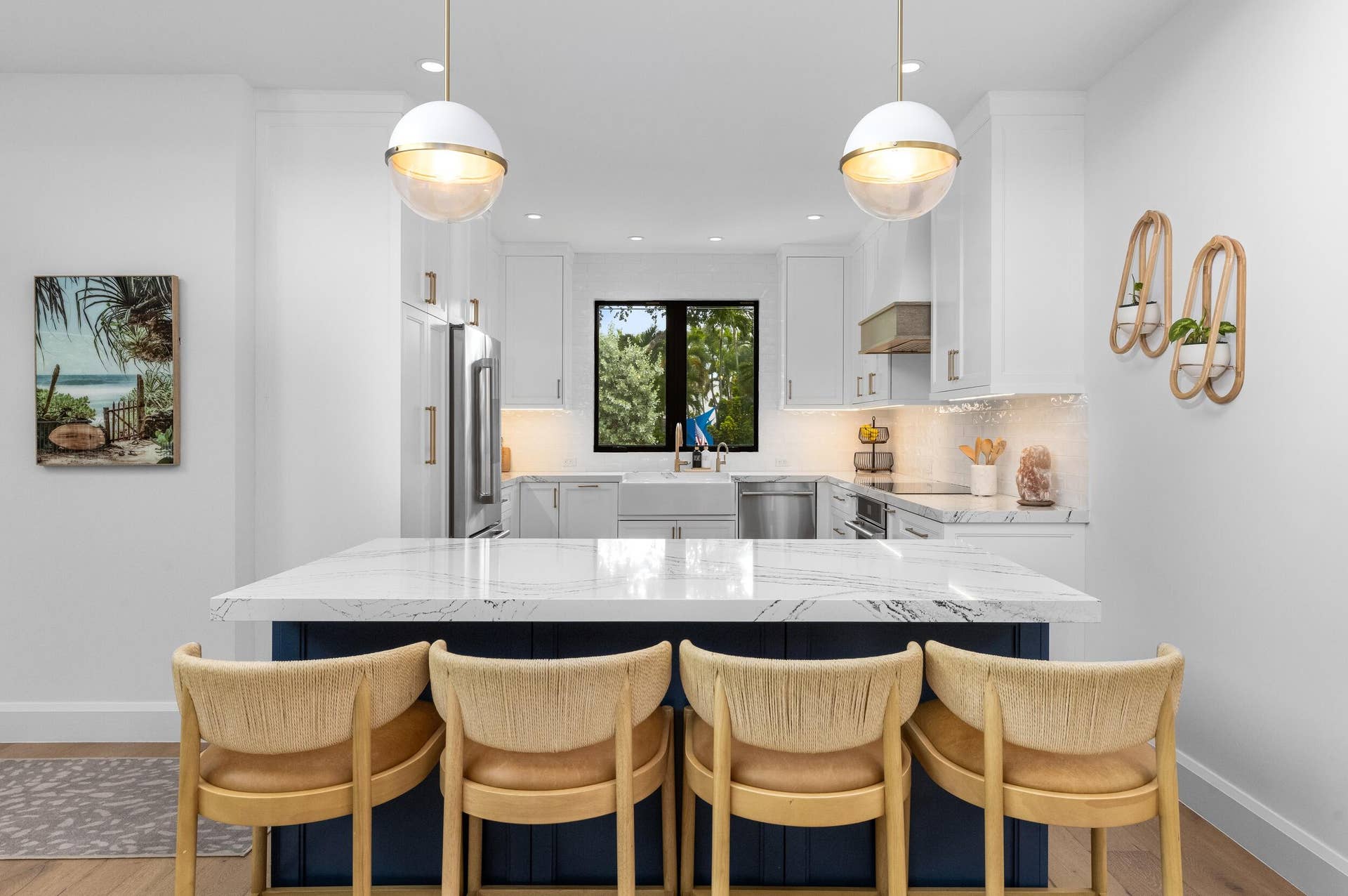 2400 NE 27th Avenue, Fort Lauderdale, FL 33305 Kitchen 1