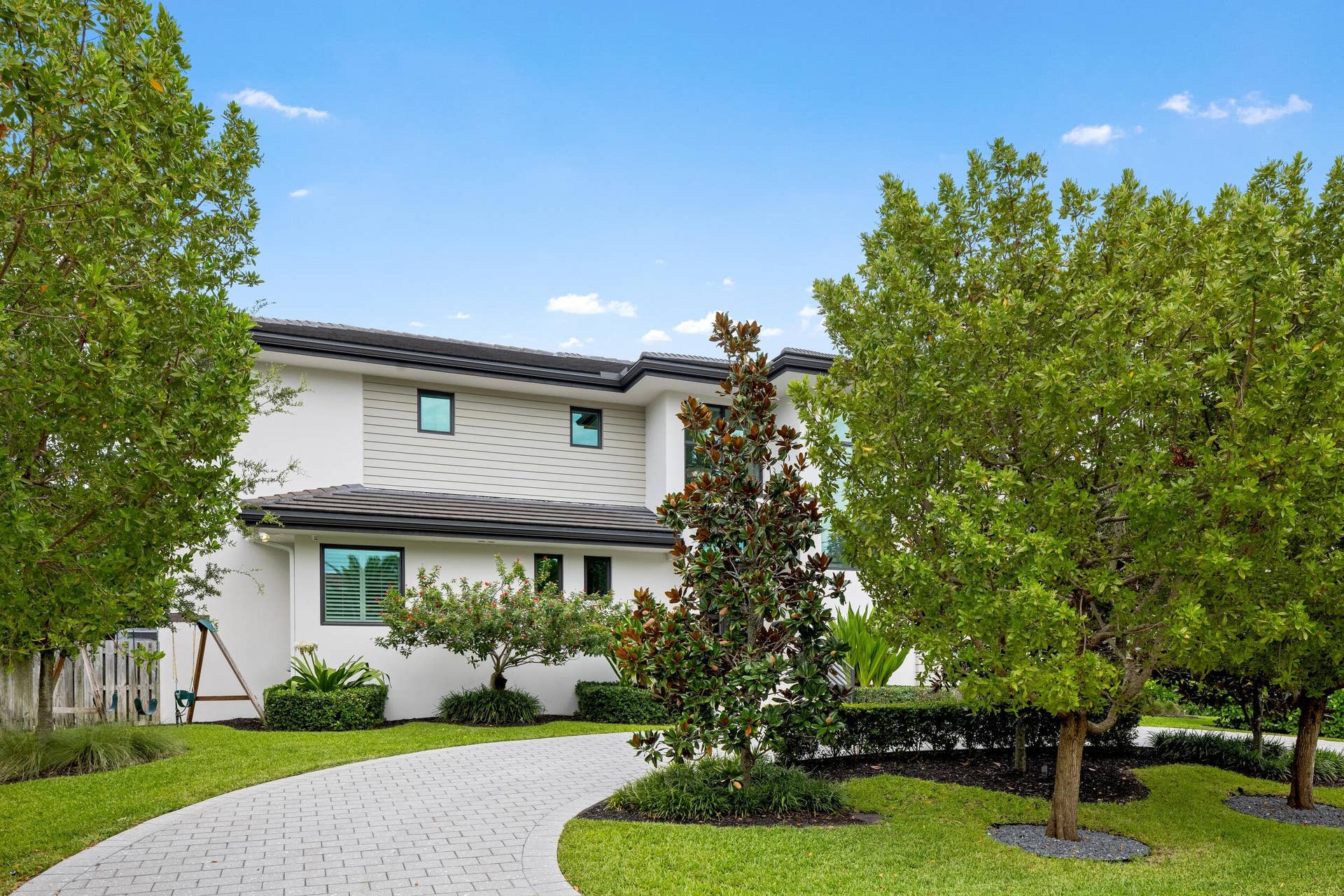 2400 NE 27th Avenue, Fort Lauderdale, FL 33305 Front 2